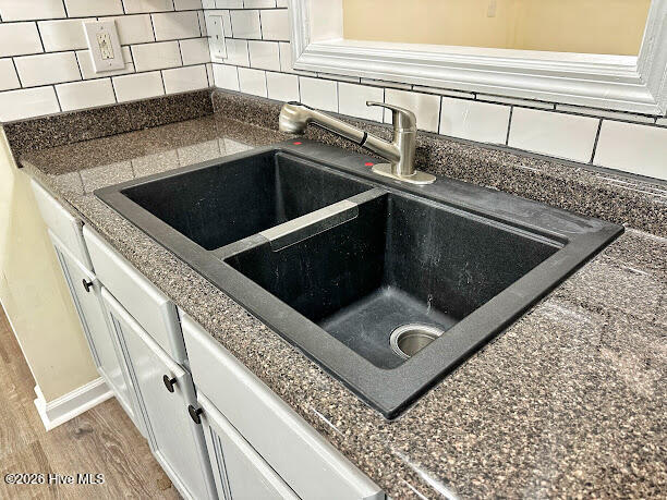 100547612 | Photo 12