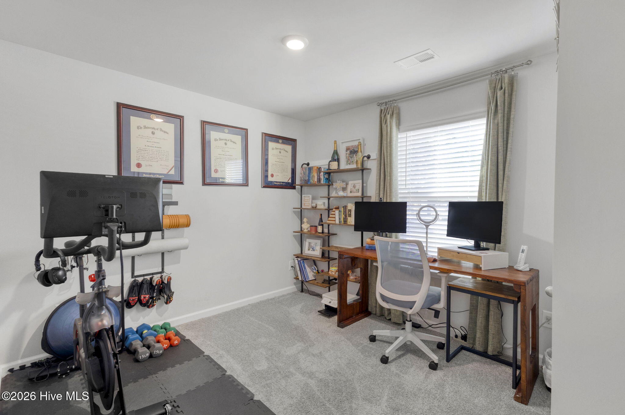 100552073 | Photo 23