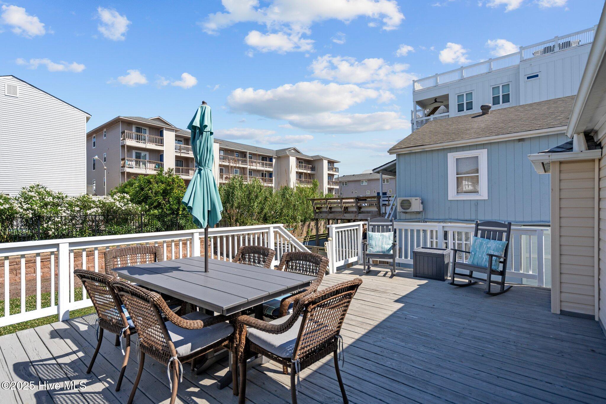 100532110 | Photo 52