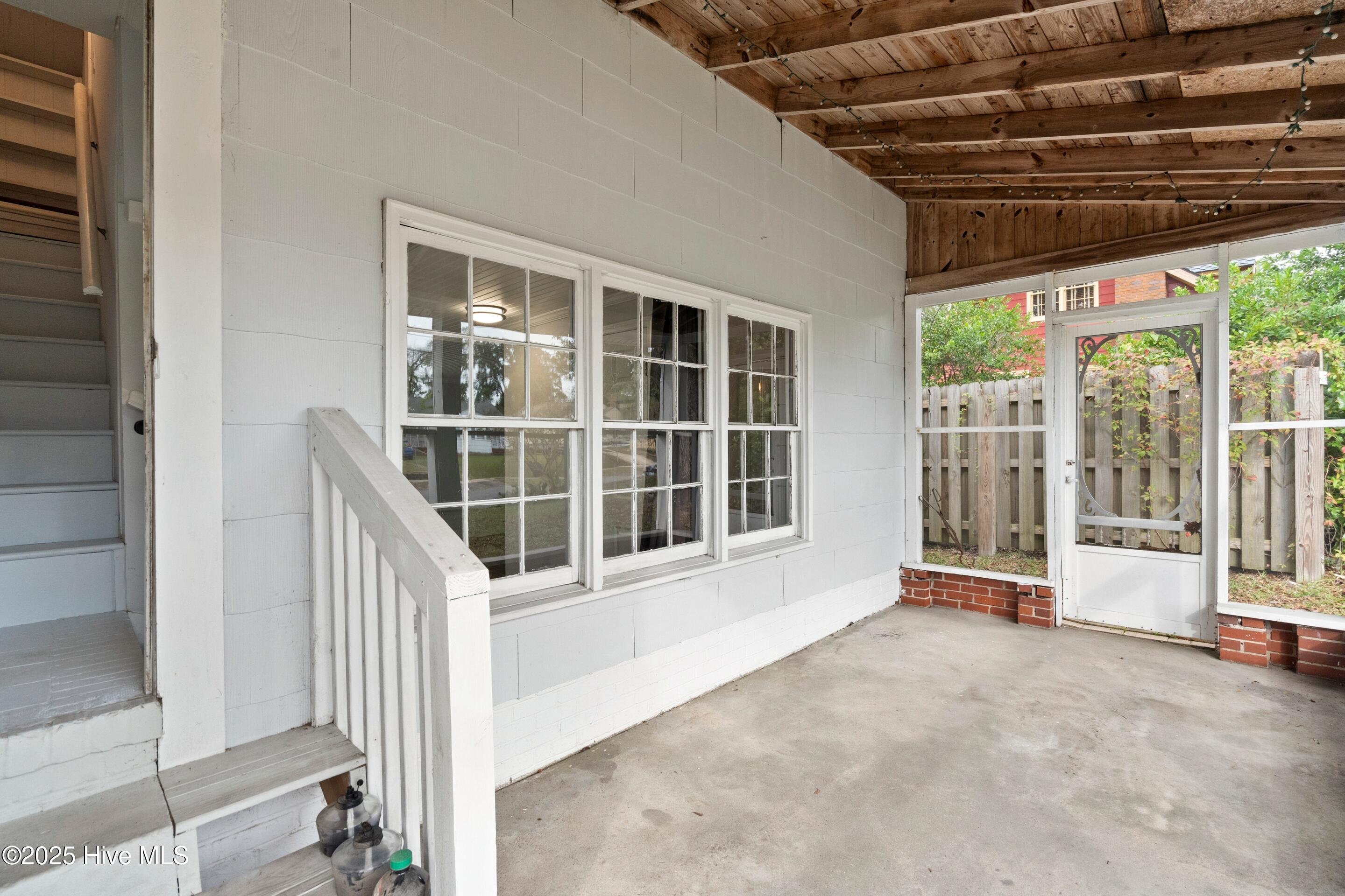 100521432 | Photo 31