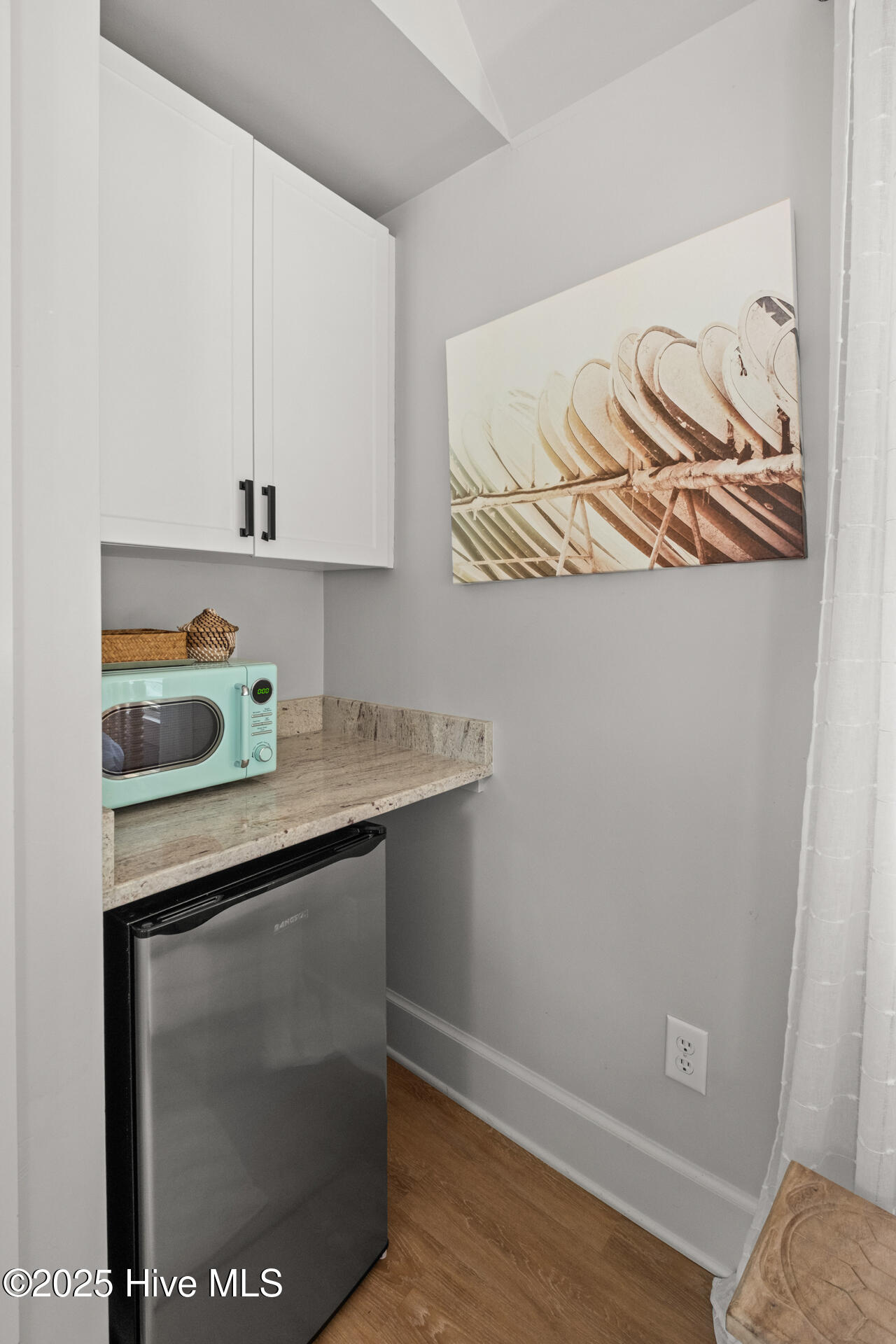 100534470 | Photo 26