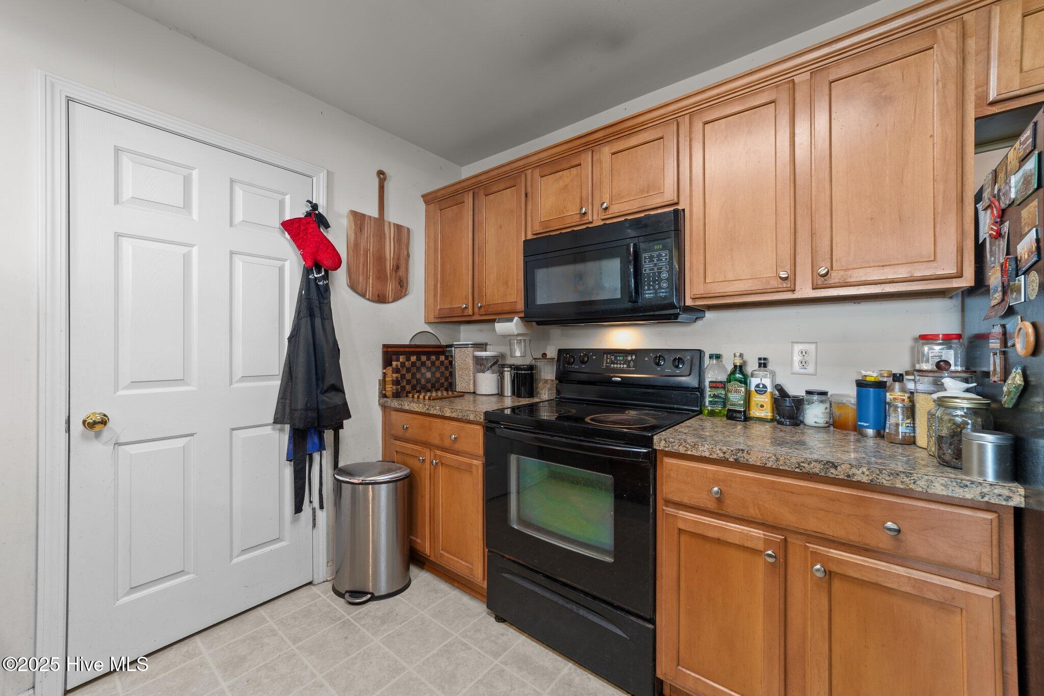 100502456 | Photo 18