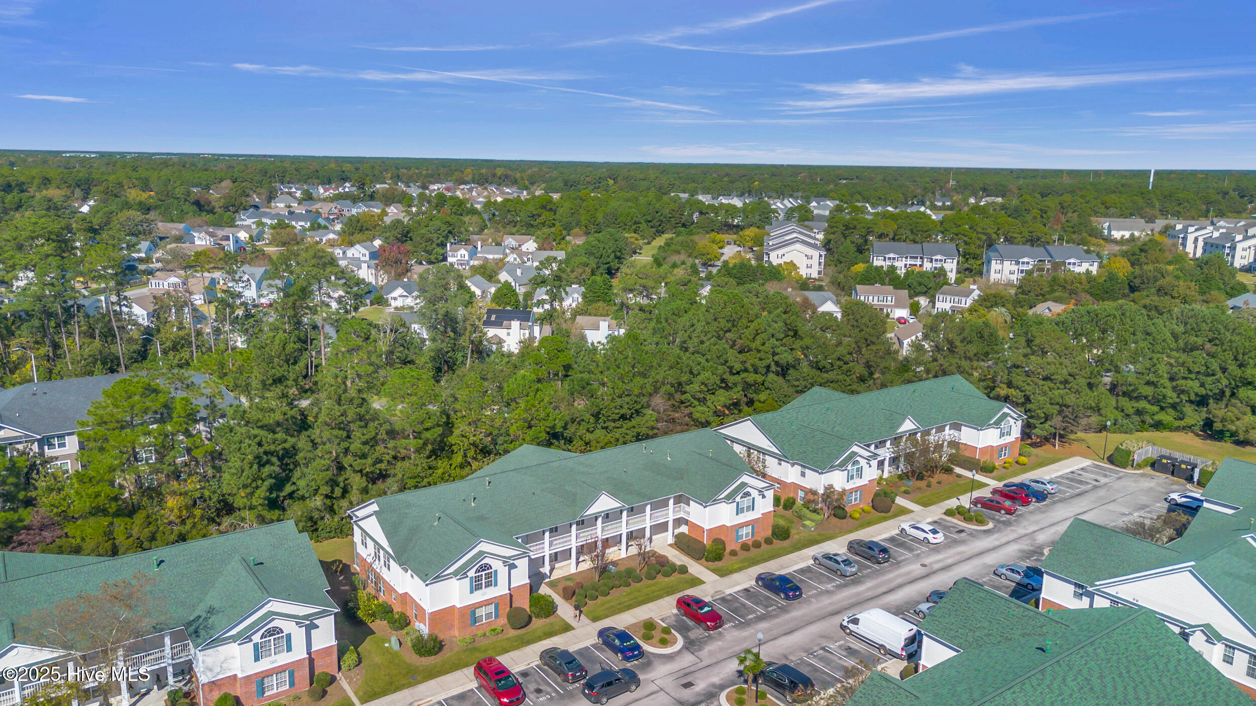 100539370 | Photo 28