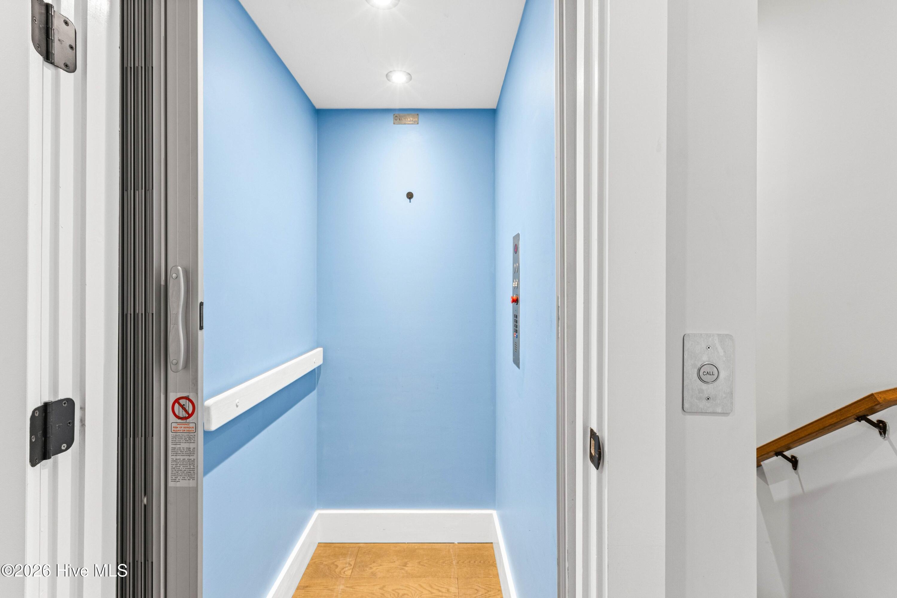 100556500 | Photo 28