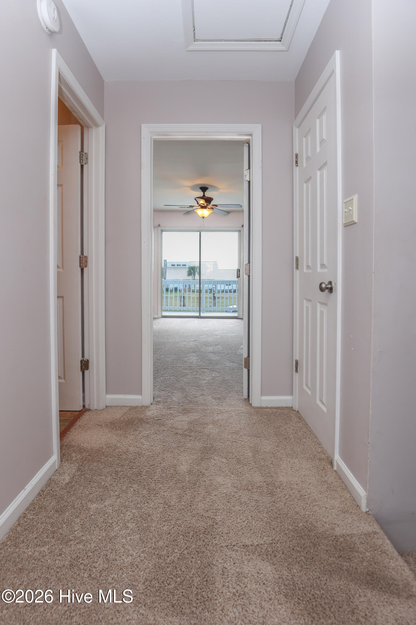 100559249 | Photo 25