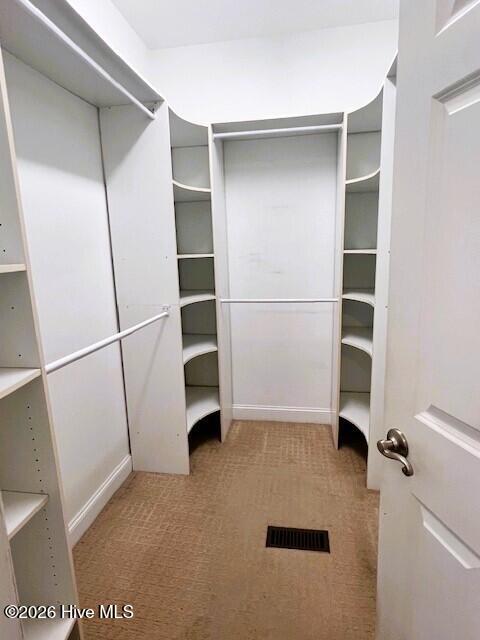 100548477 | Photo 25