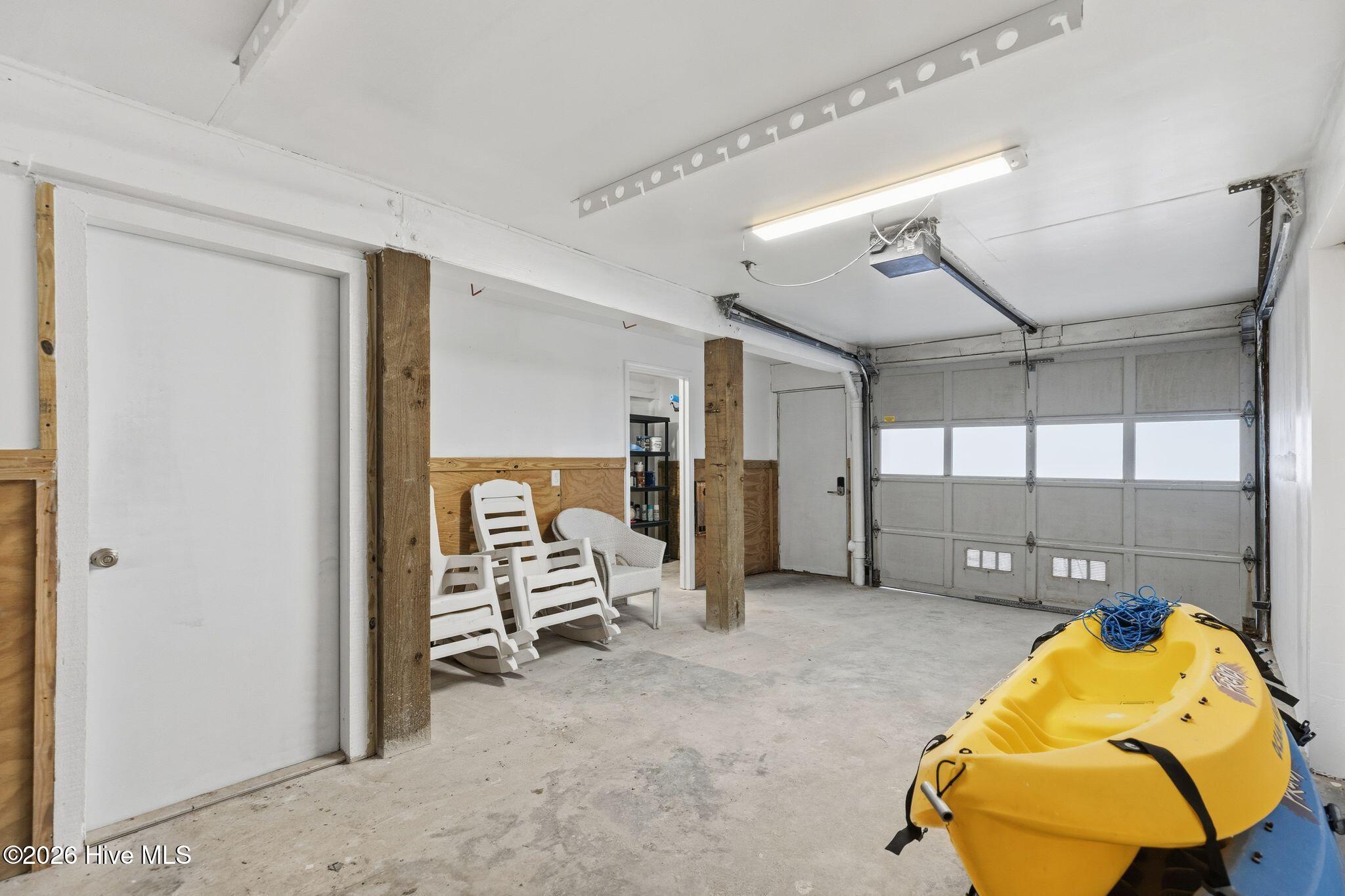 100553175 | Photo 55