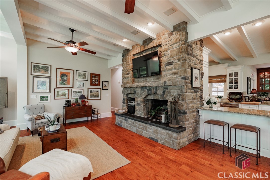 210 Riverview Road