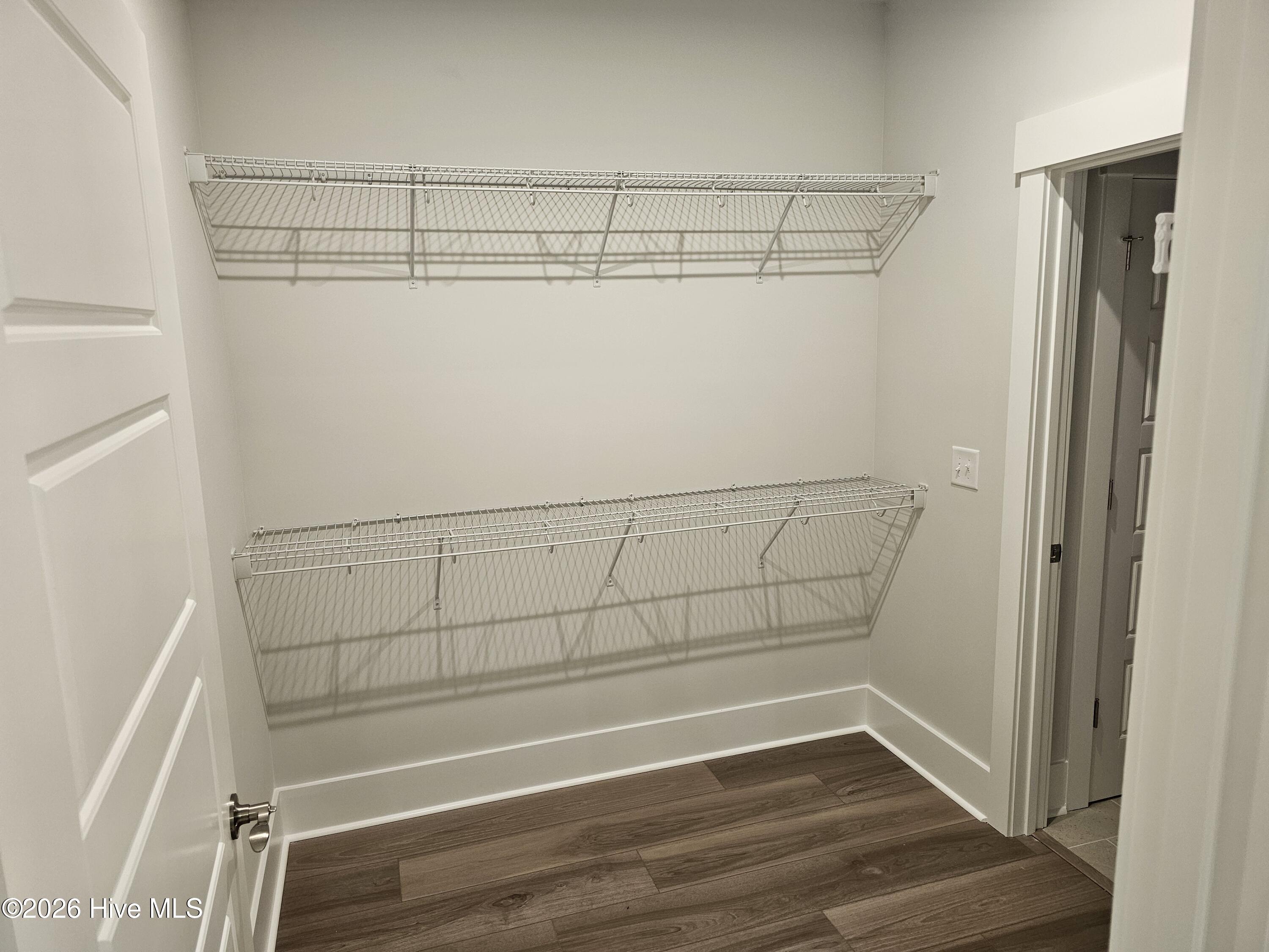 100544380 | Photo 16