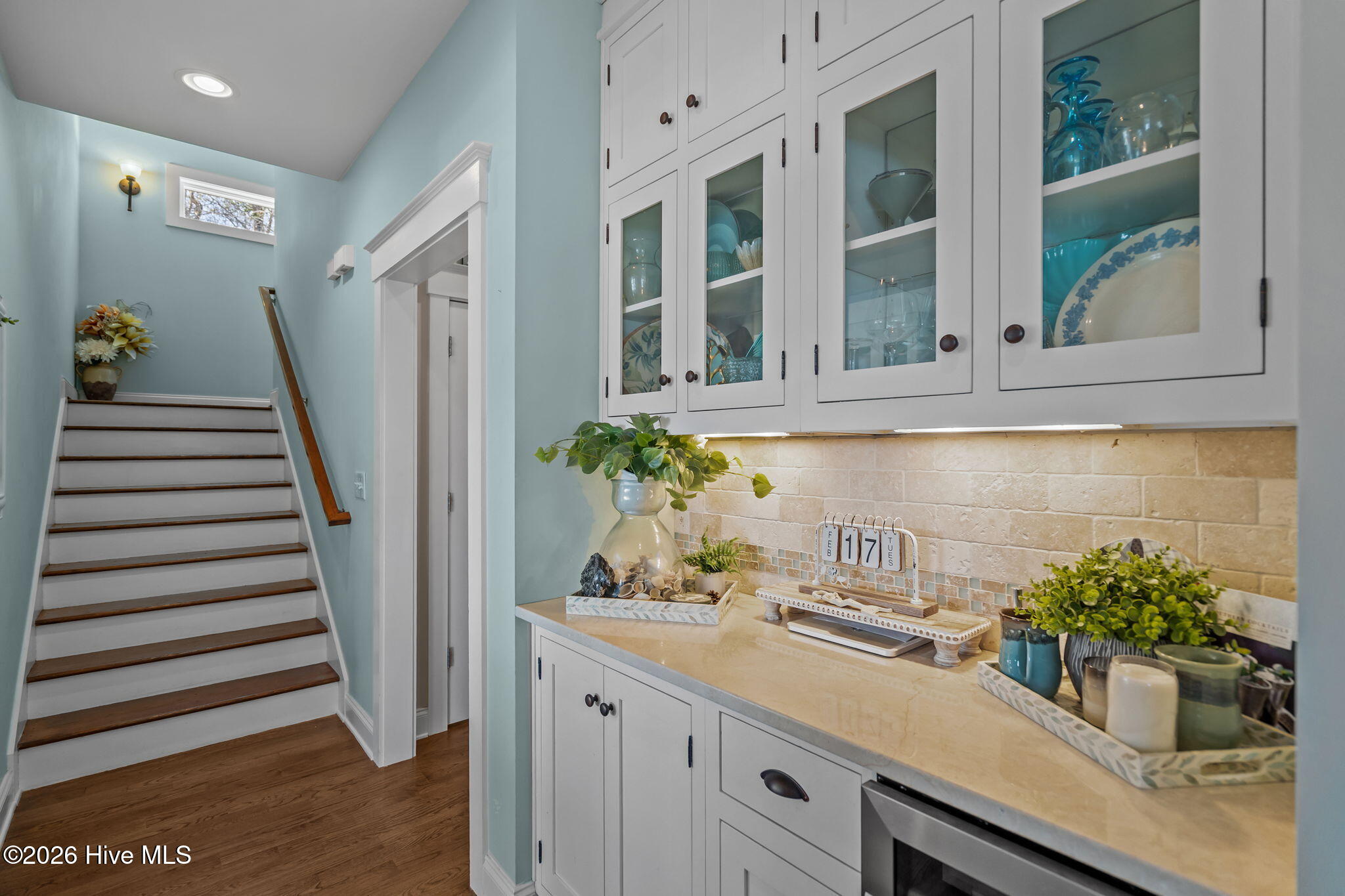 100555800 | Photo 26