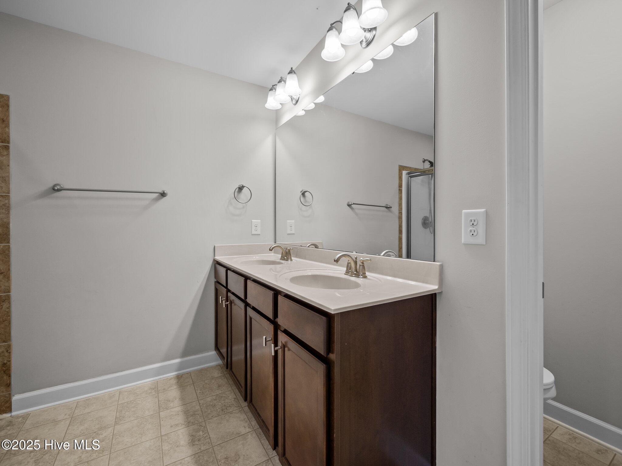 100552788 | Photo 20