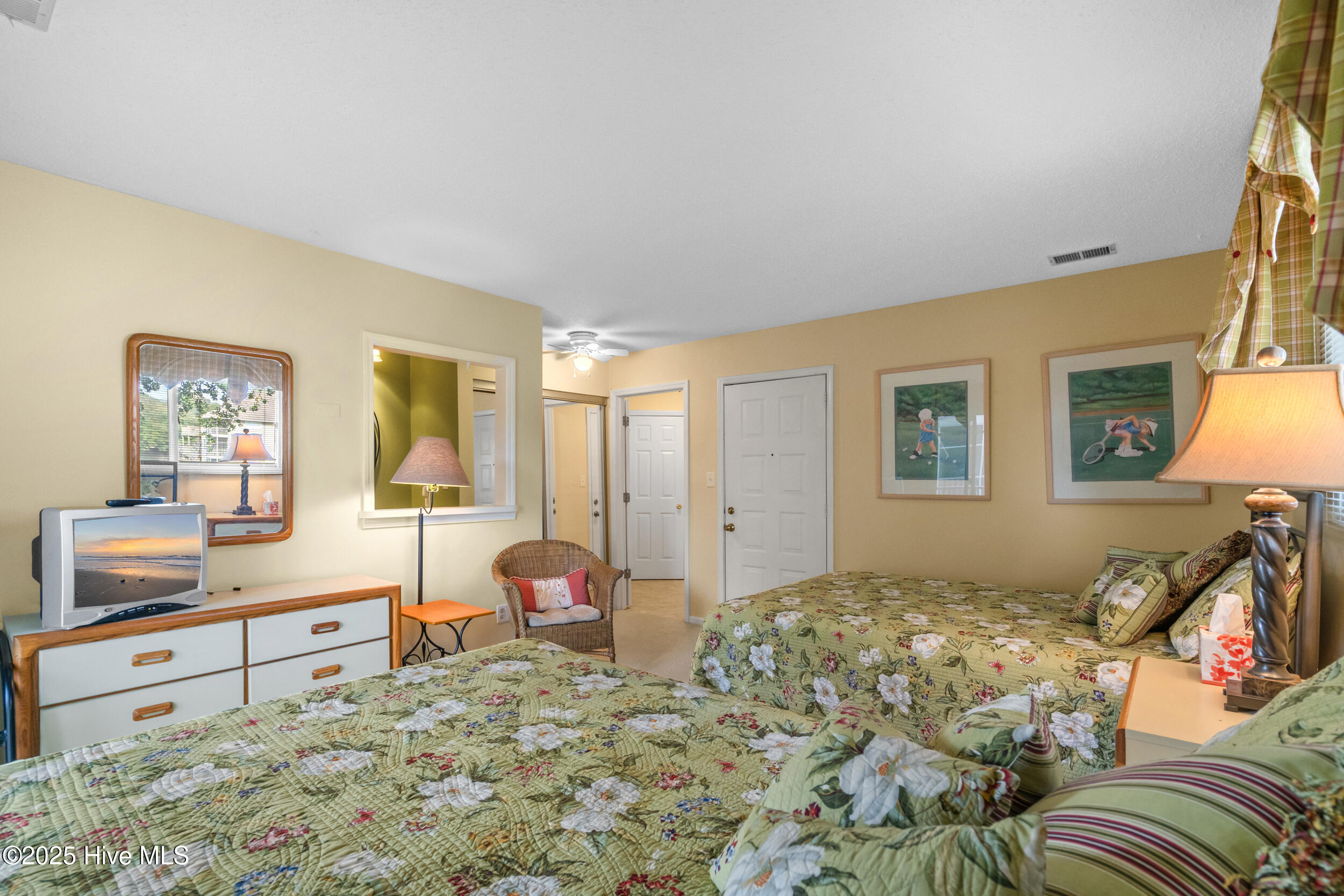 100546670 | Photo 20