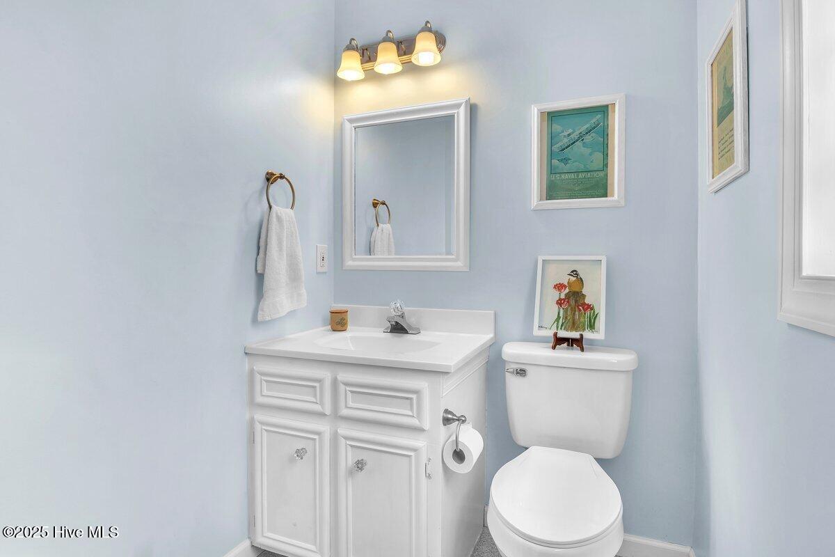 100544692 | Photo 26