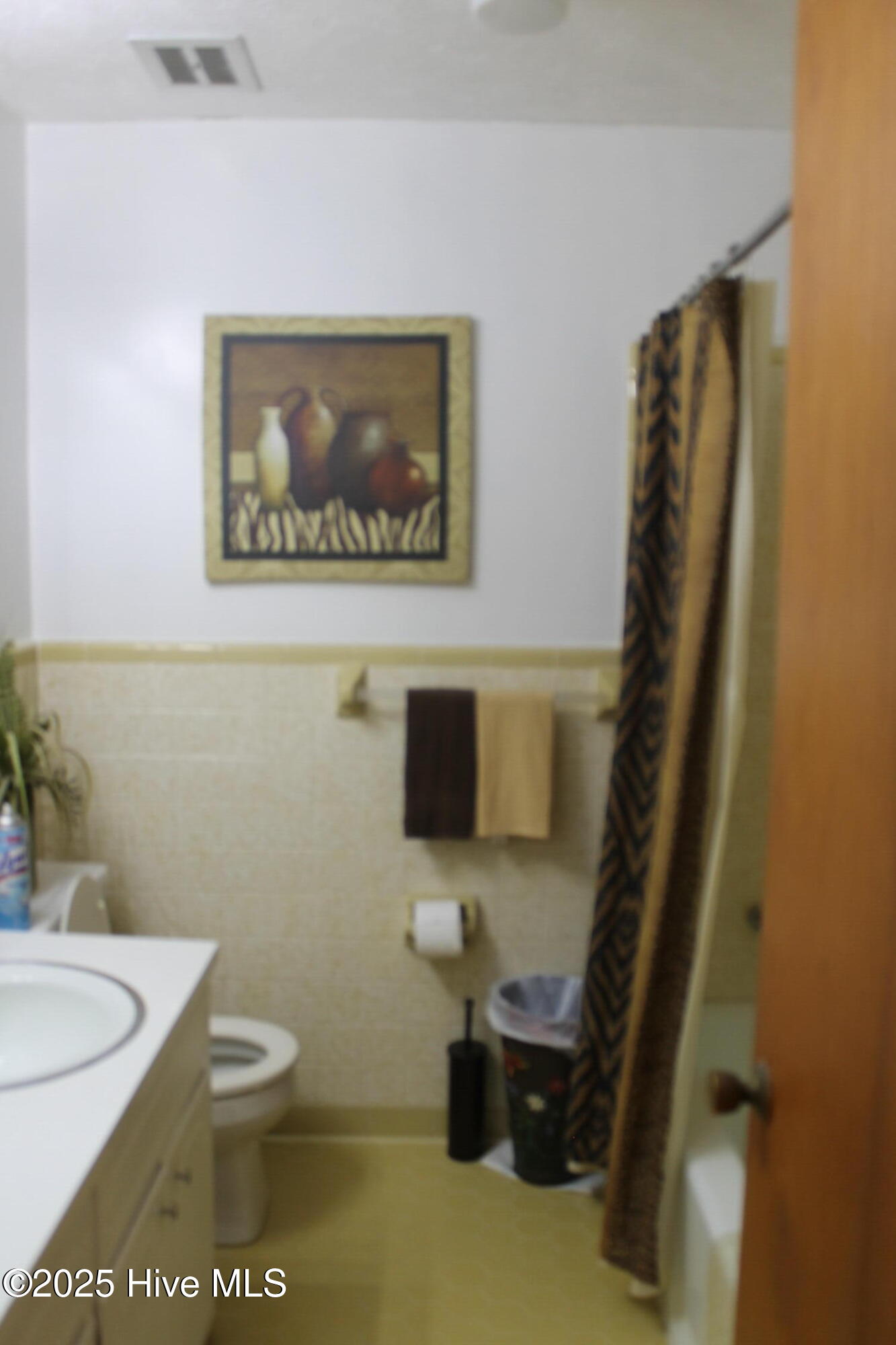 100544529 | Photo 26