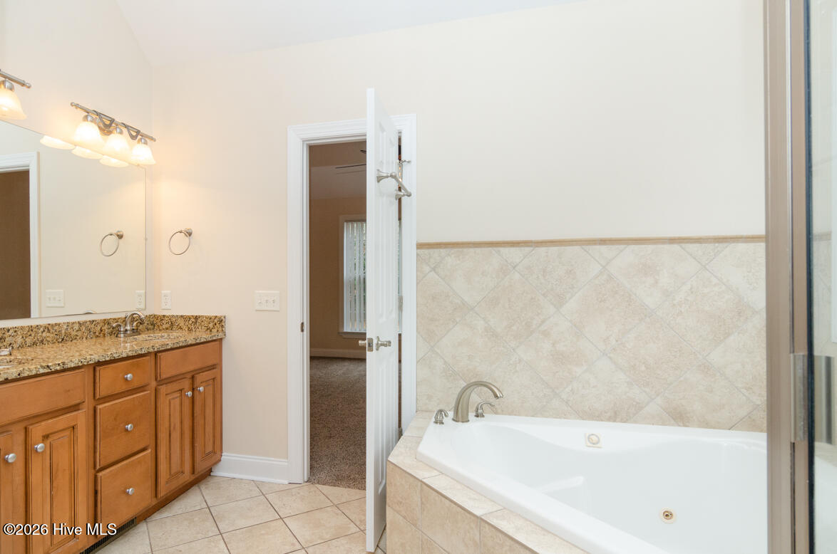 100556444 | Photo 17