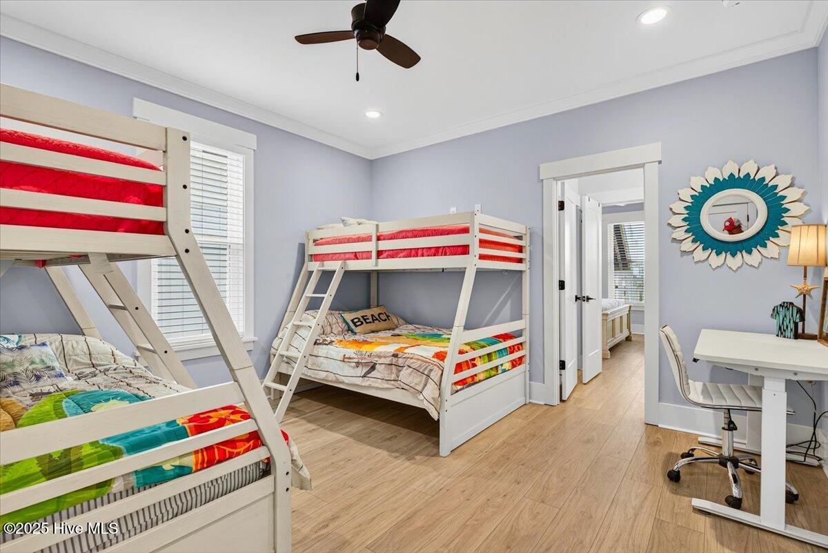 100527813 | Photo 28