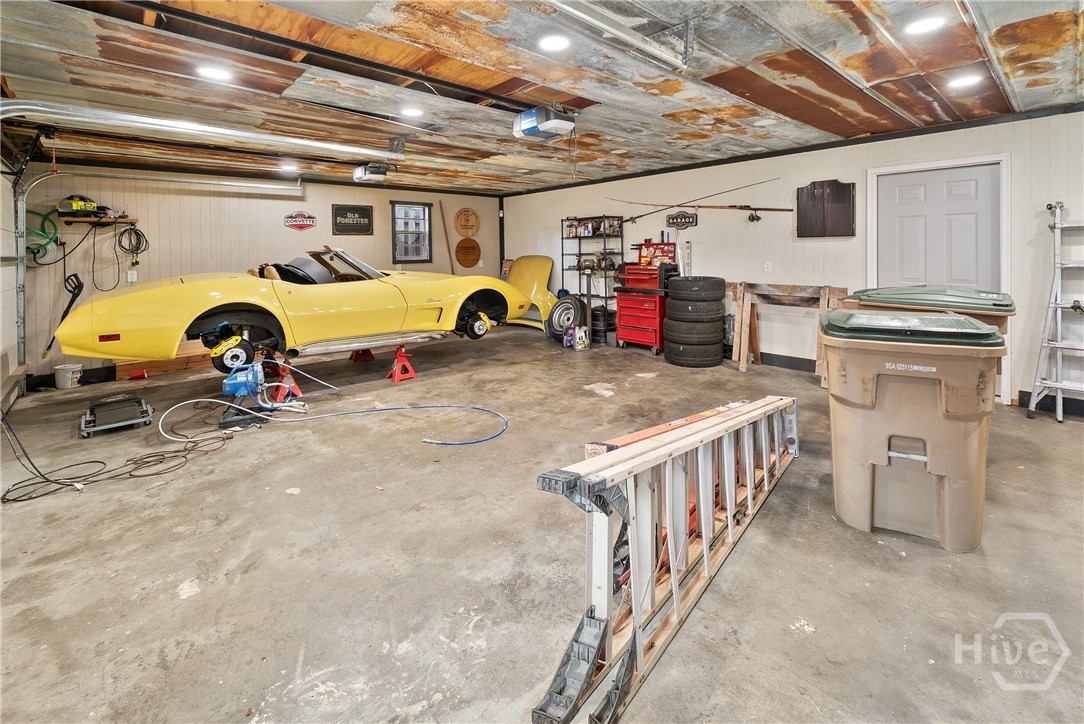 detached garage/worksho