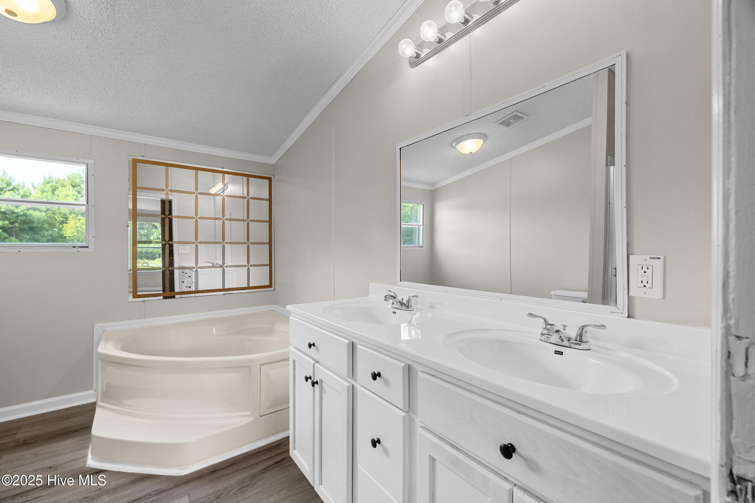 295 Francktown Road, Richlands, NC 28574 – photo 22: 025a3379