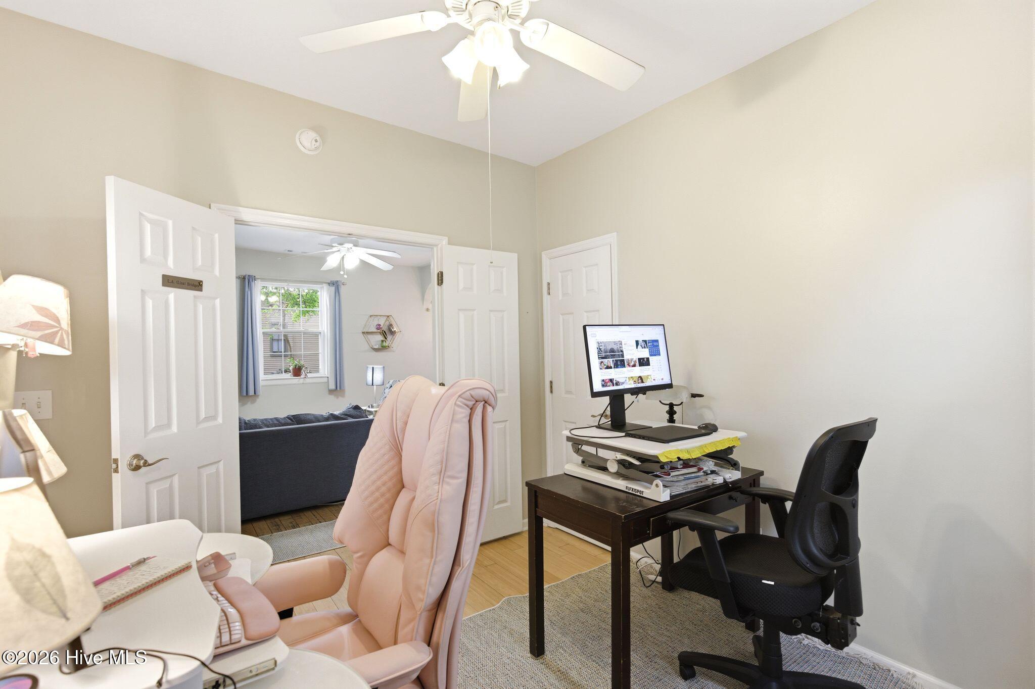 100564612 | Photo 25