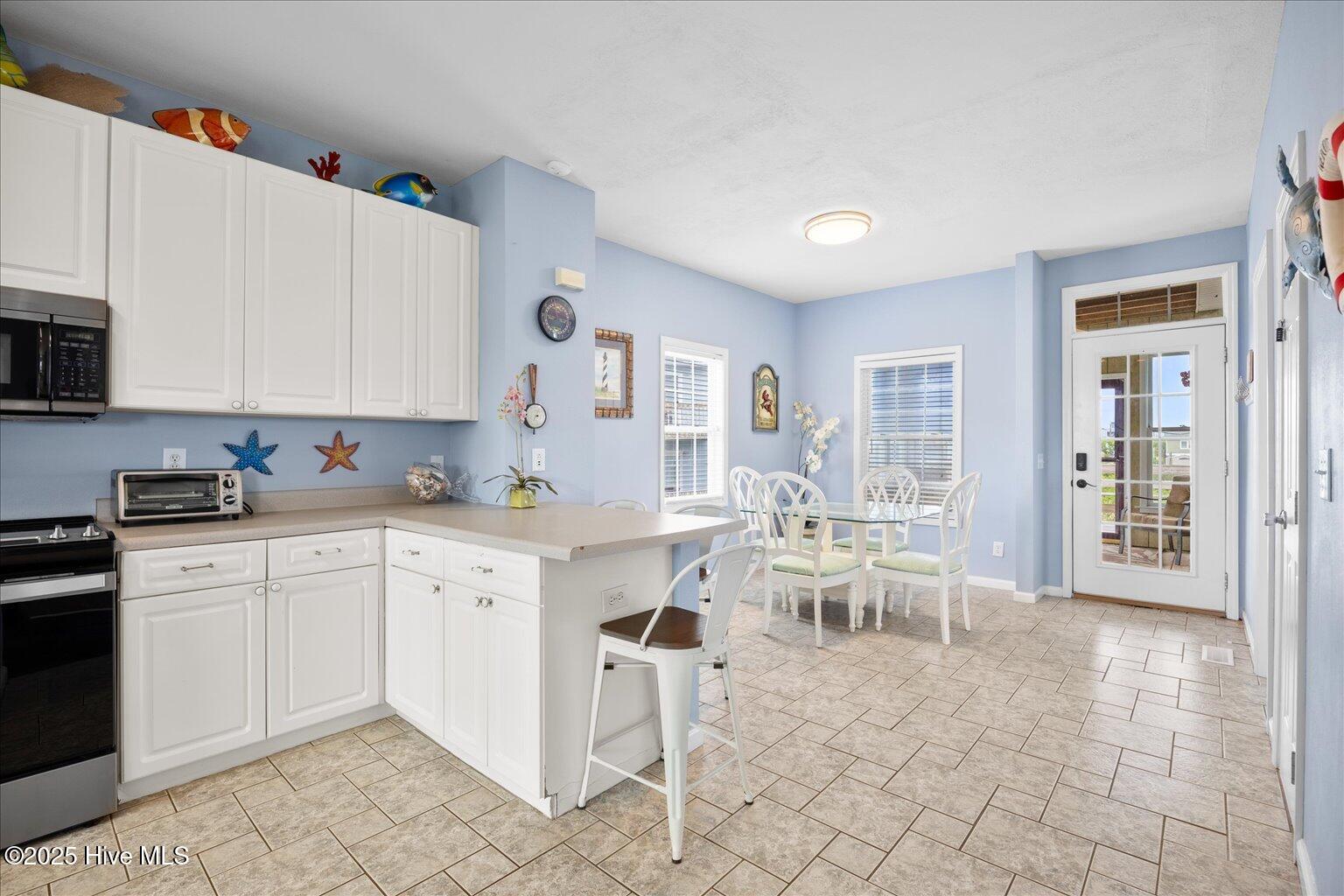 100530582 | Photo 31