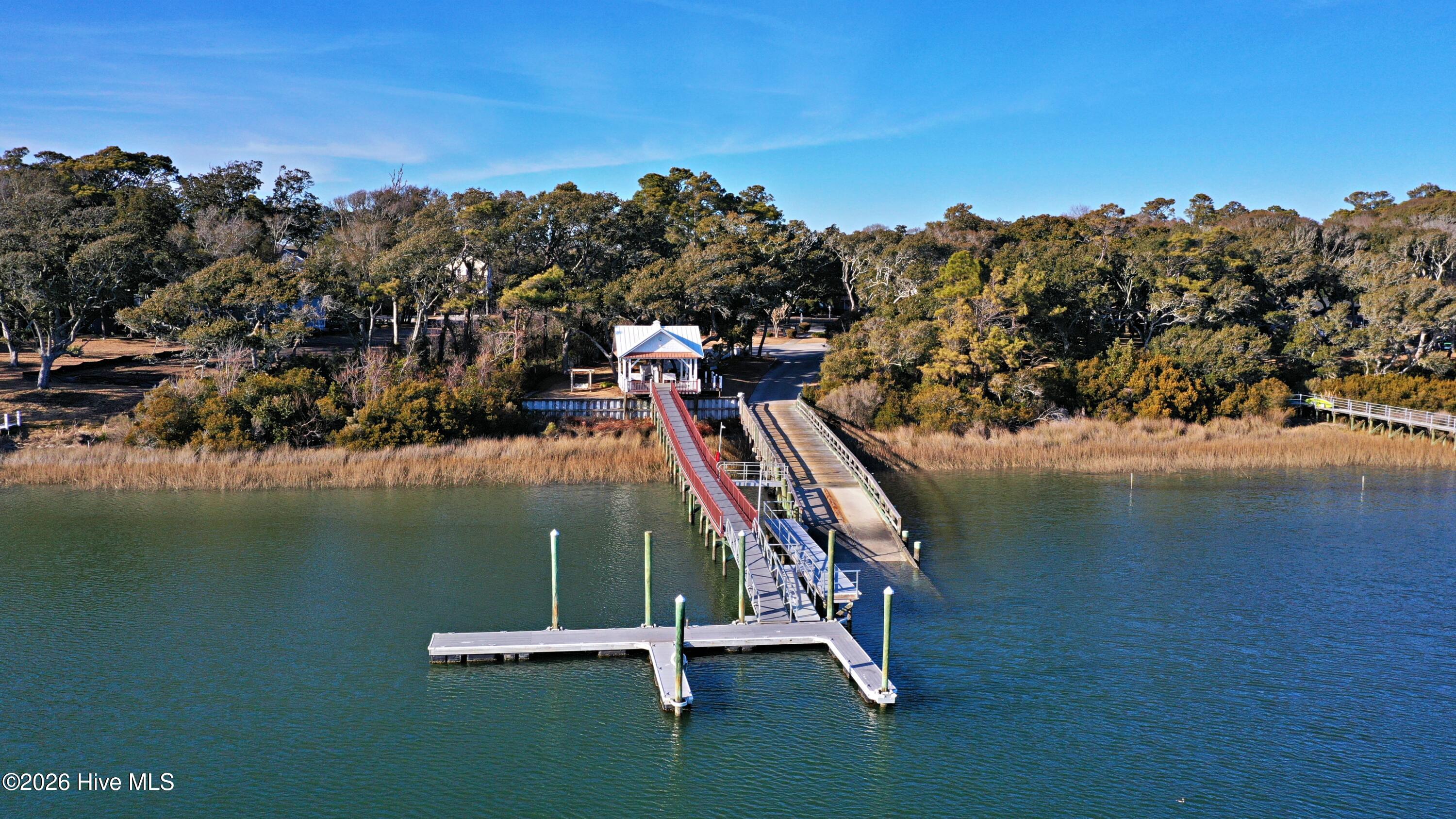 100554715 | Photo 27