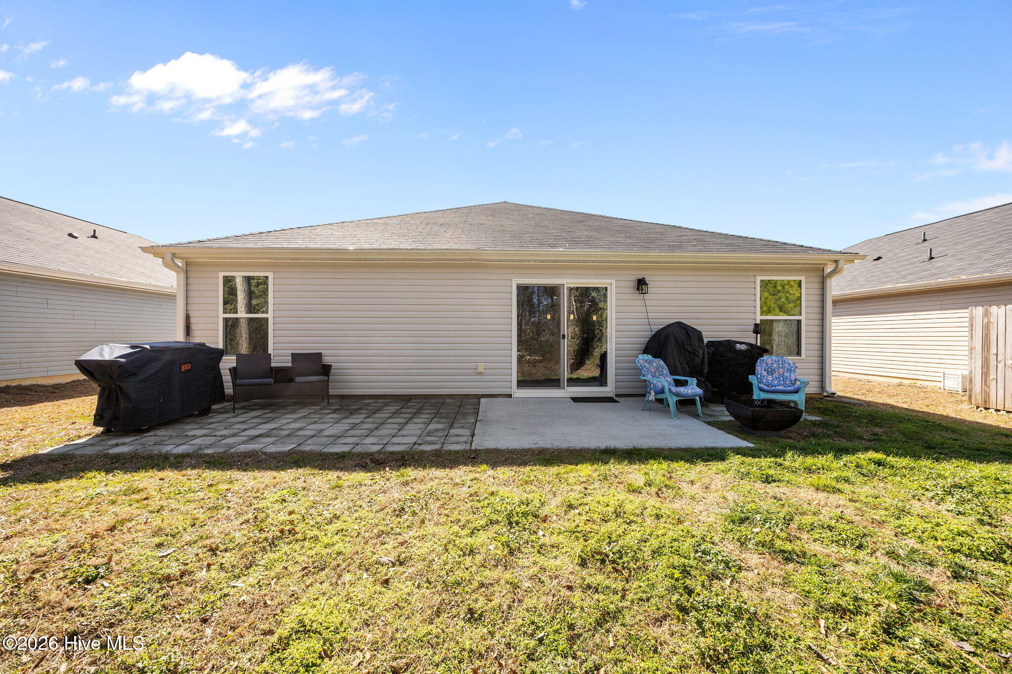 100551774 | Photo 36