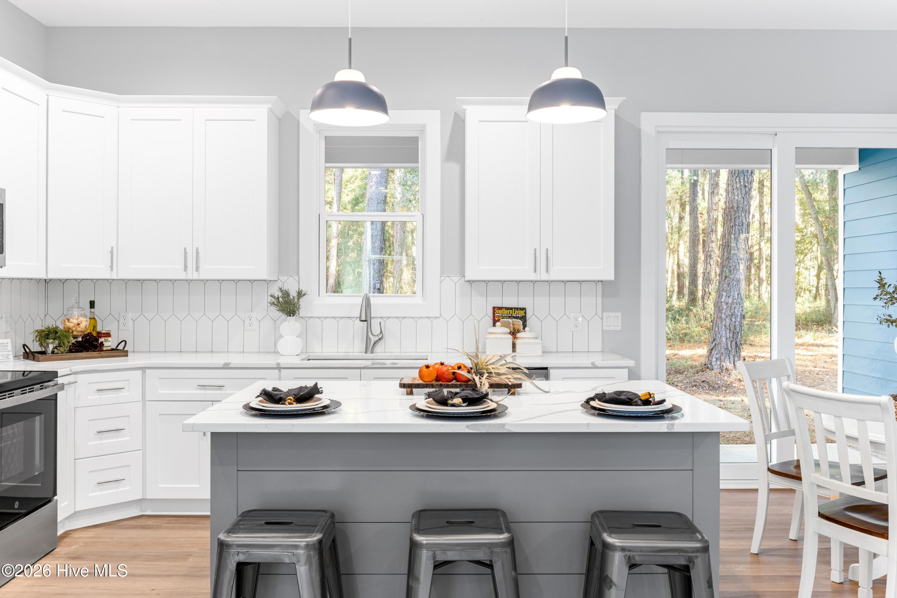 100547526 | Photo 14