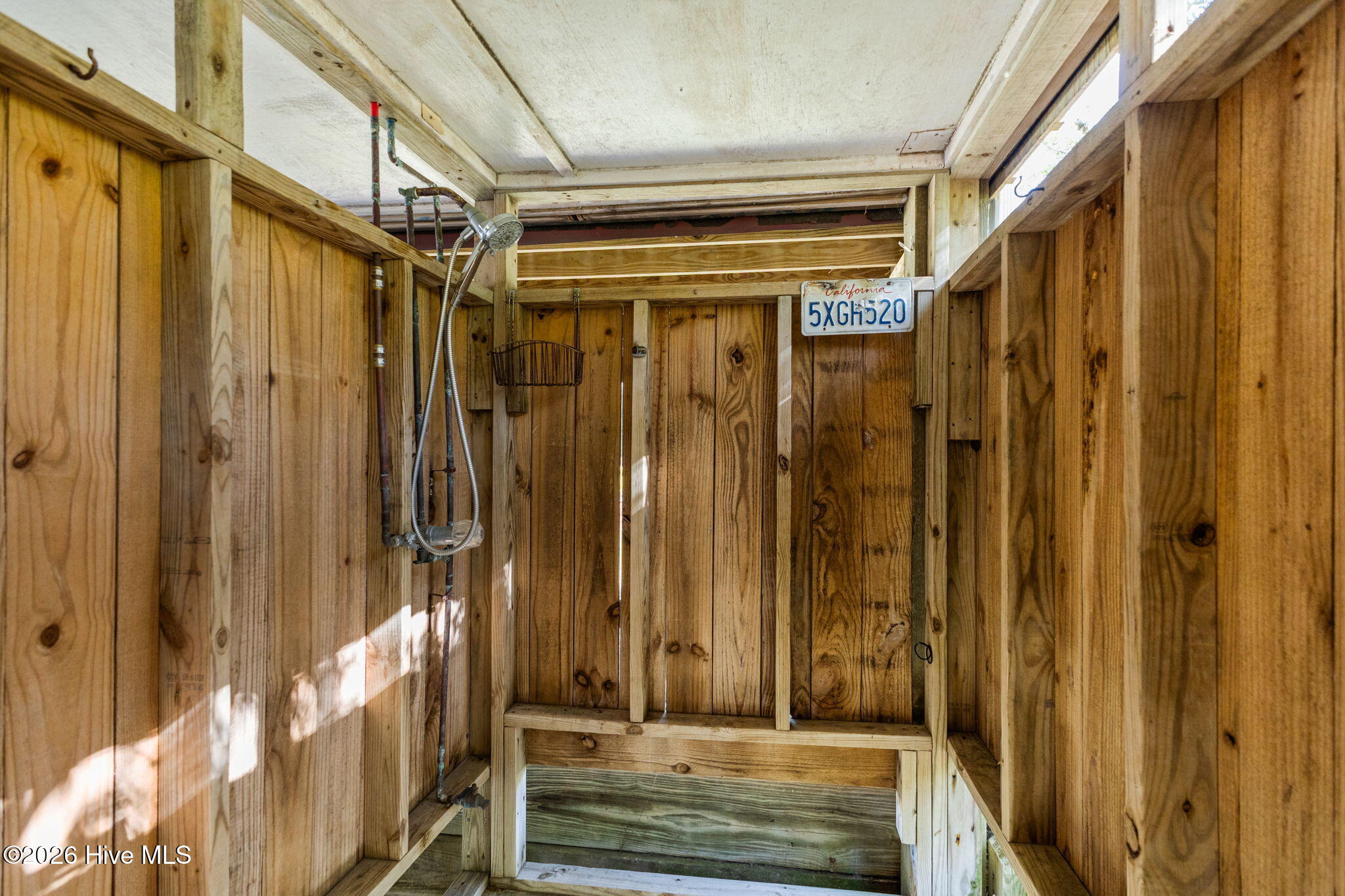 100568584 | Photo 43