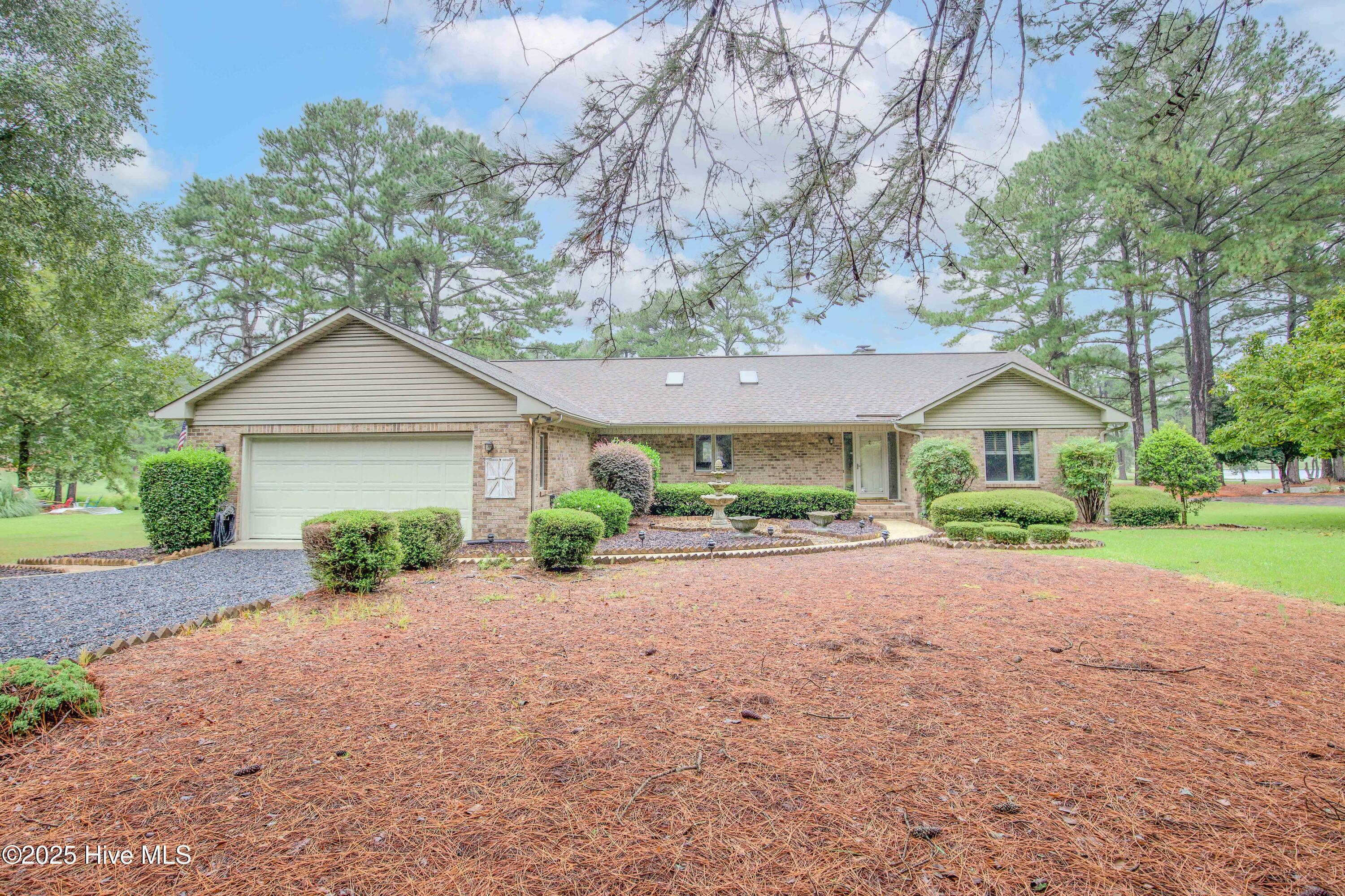 Homes for sale in West End, NC | 148 Lancashire Ln, West End, NC 27376 | MLS# 100494076