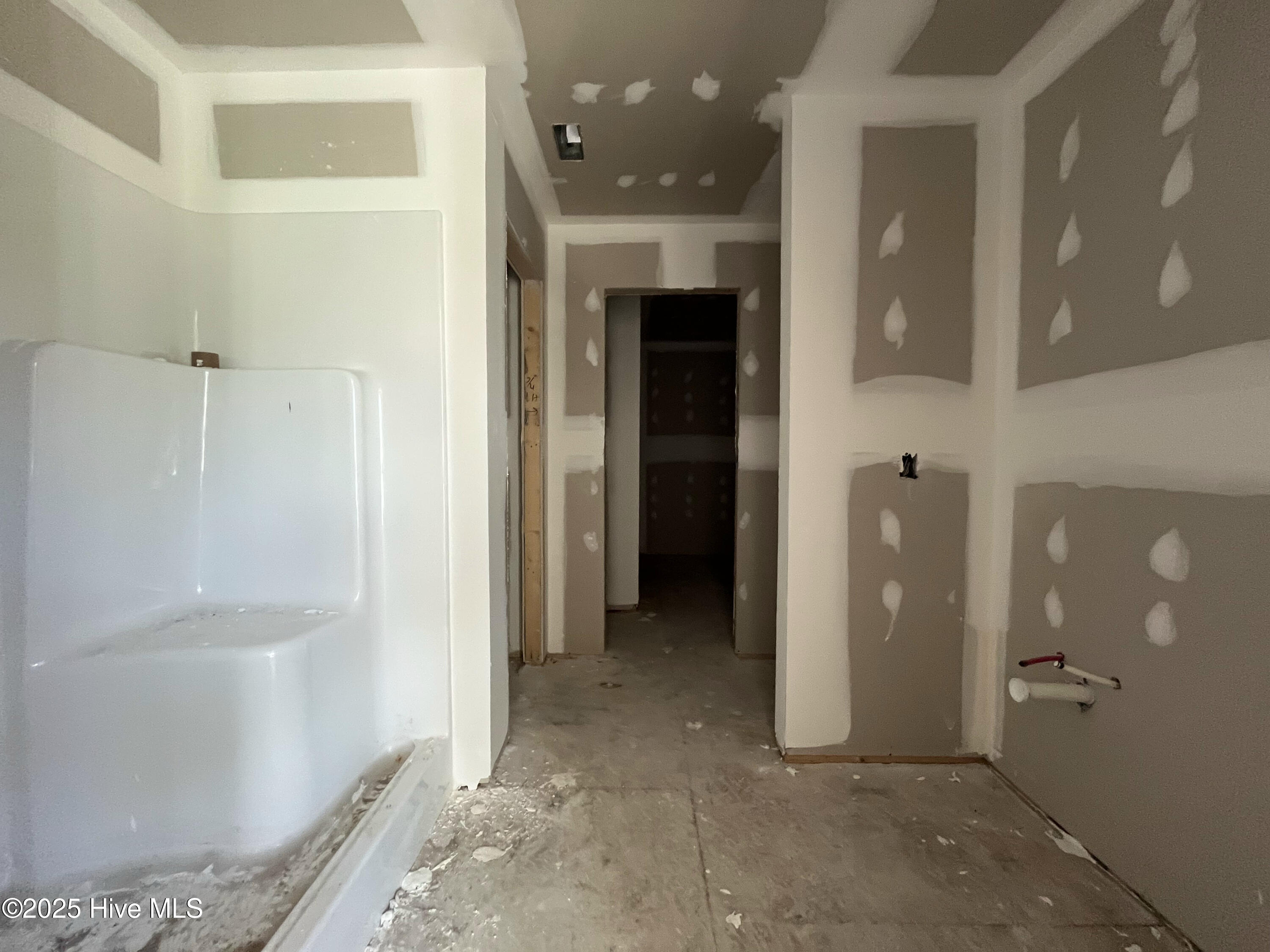 Lot 62 (06_20_25)(Master Bath 2)