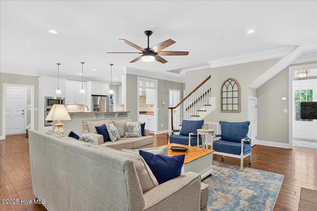 100530604 | Photo 41