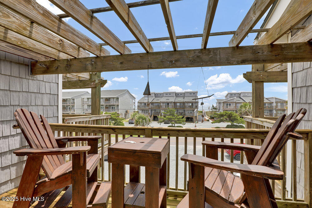 100513215 | Photo 57