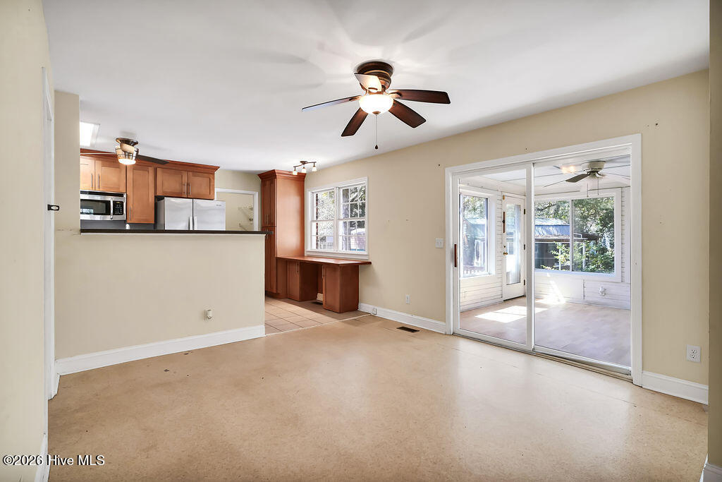 100562236 | Photo 12