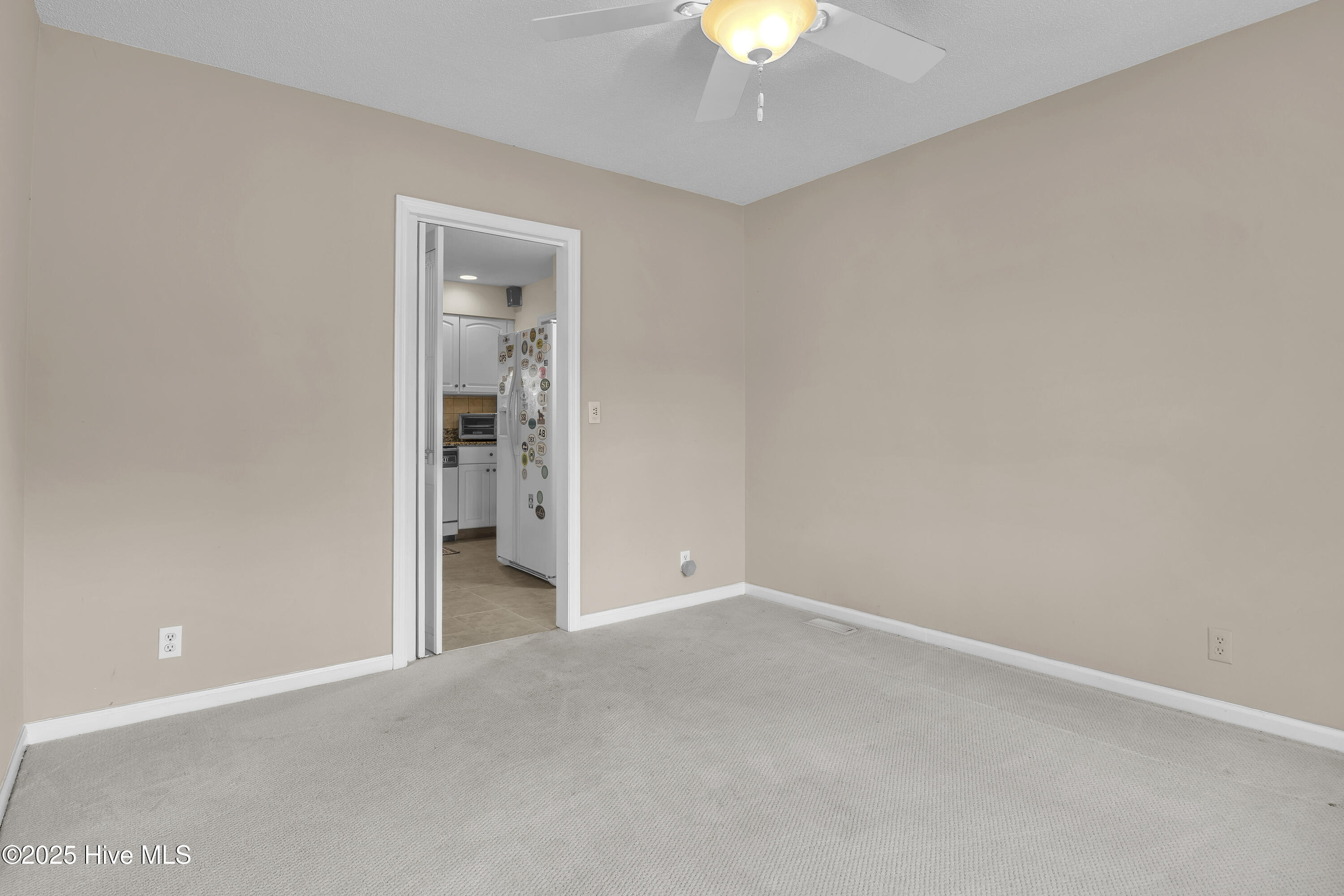 100536846 | Photo 10