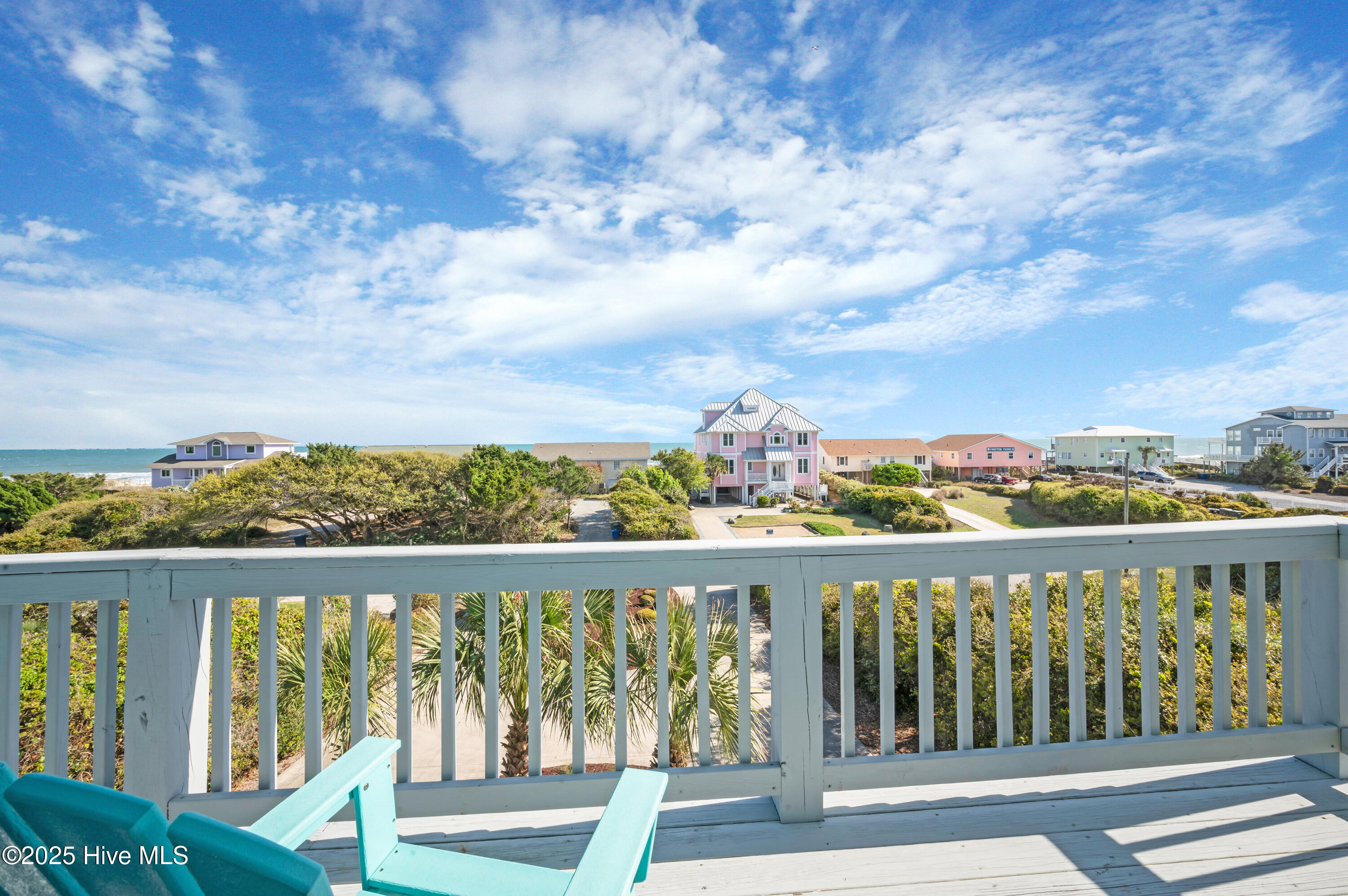 100498545 | Photo 99