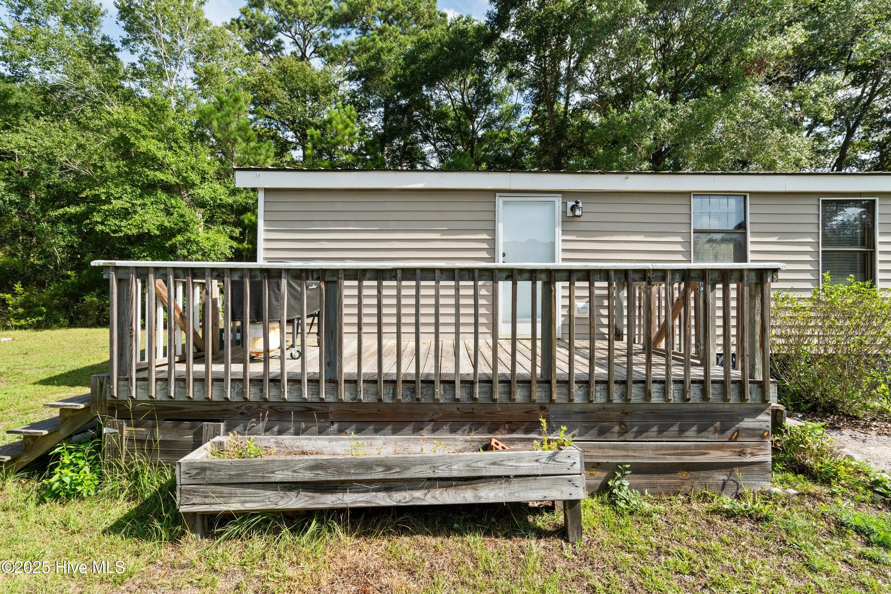 100519886 | Photo 36