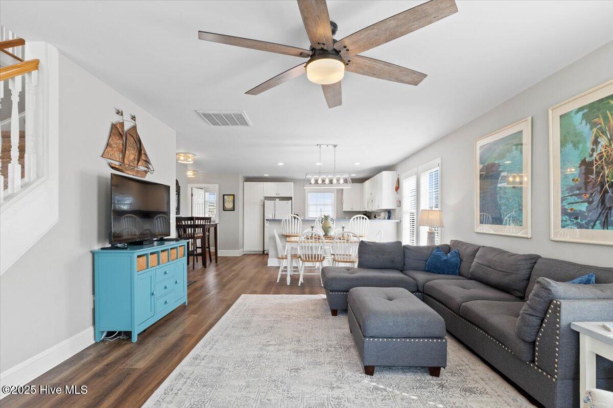 100556951 | Photo 18