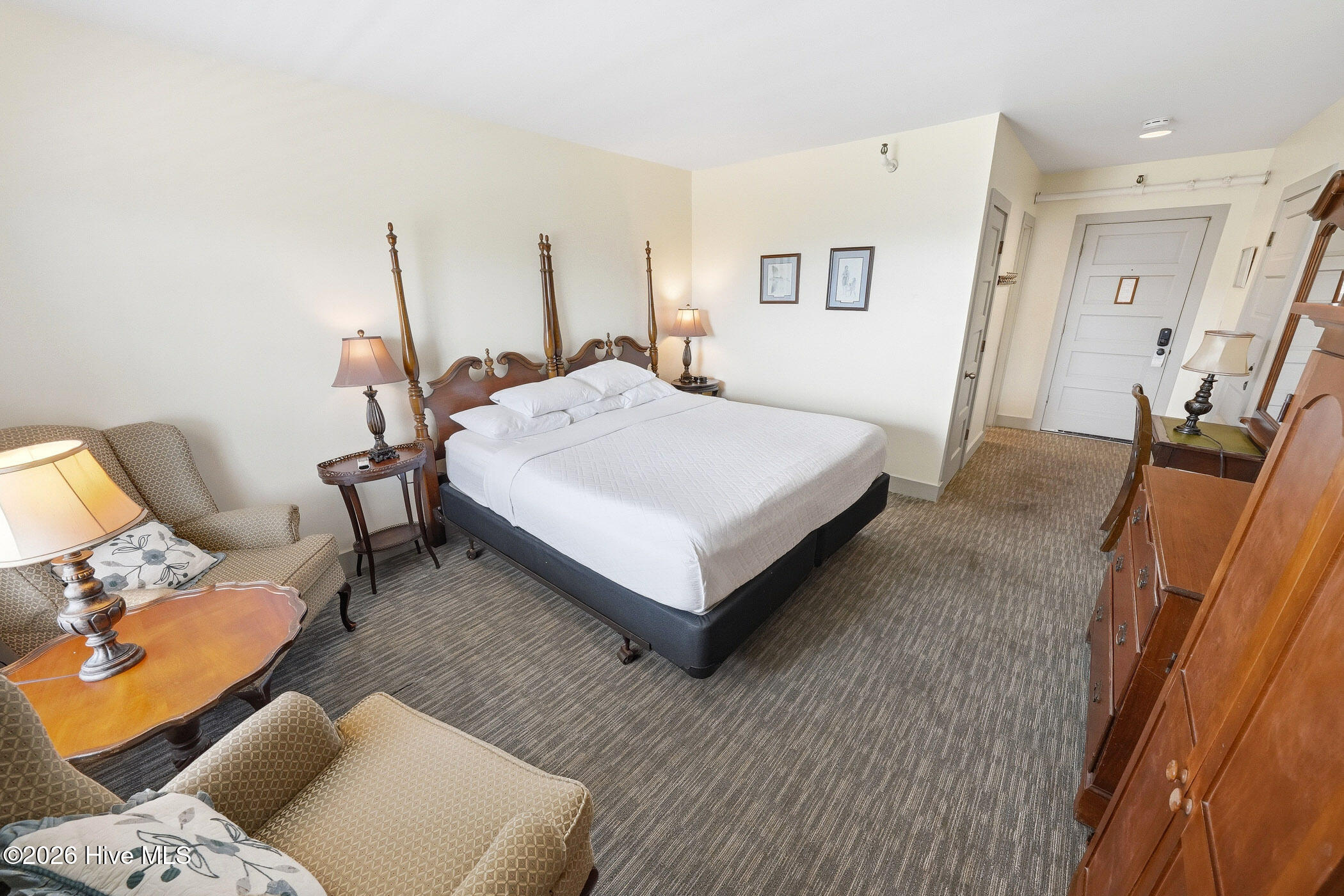 6715 S Croatan Highway, Nags Head, NC, 27959