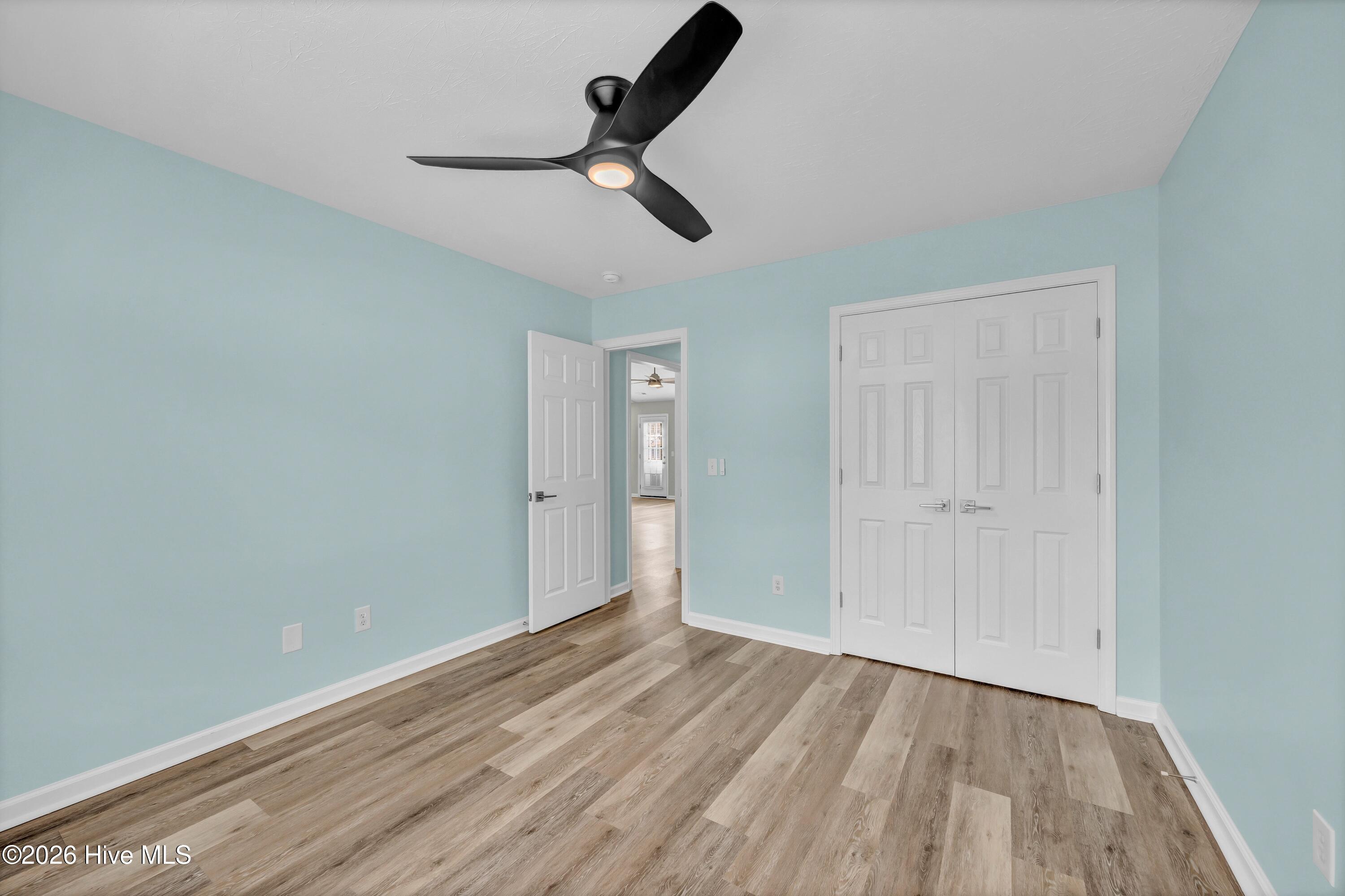 100561417 | Photo 19