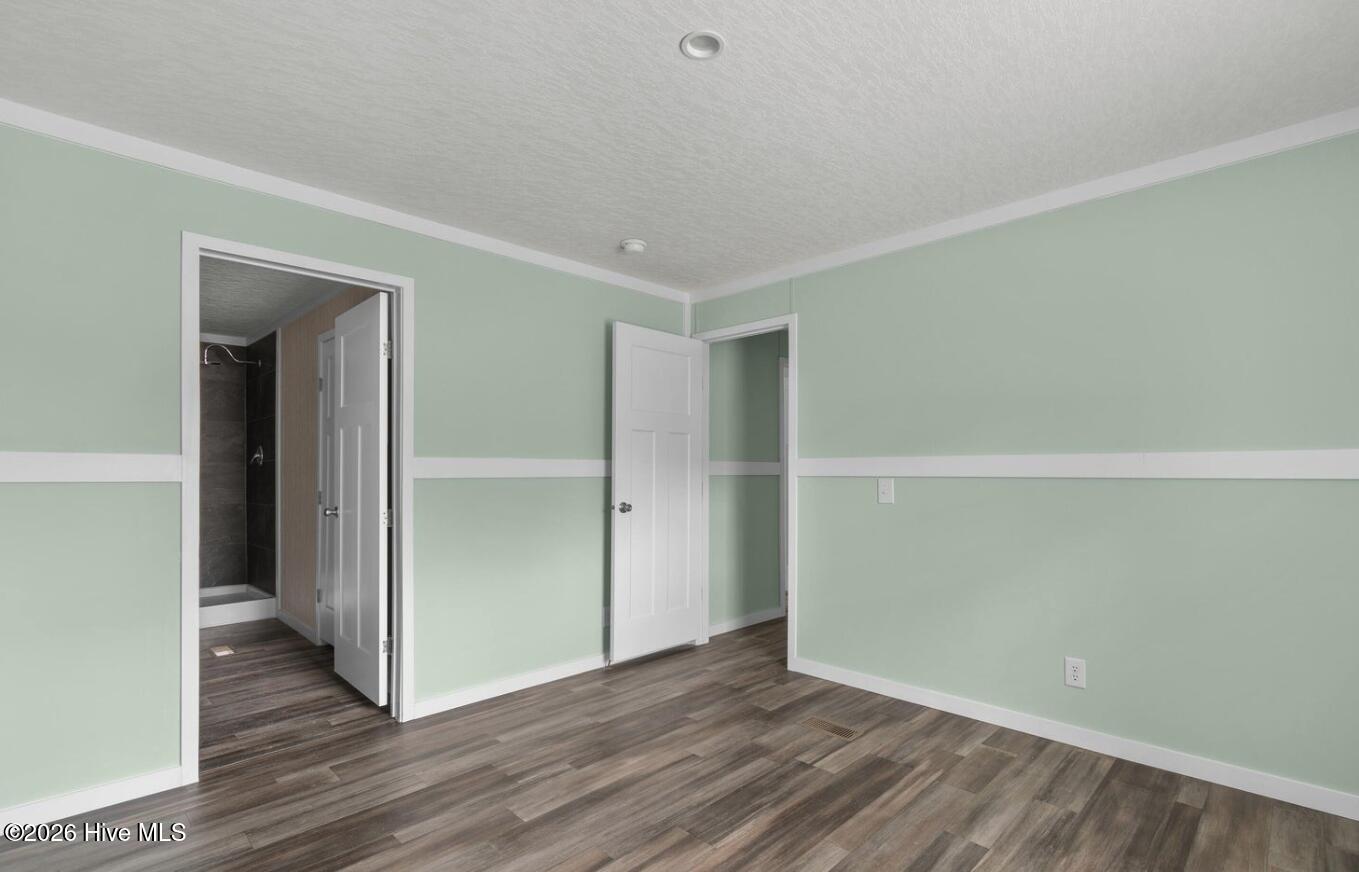 100550679 | Photo 15