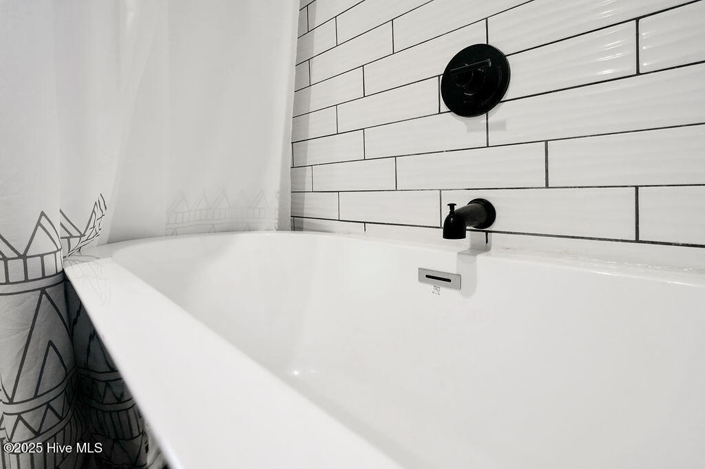 100538835 | Photo 20