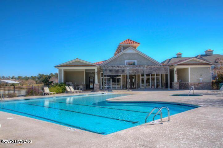 100496109 | Photo 35