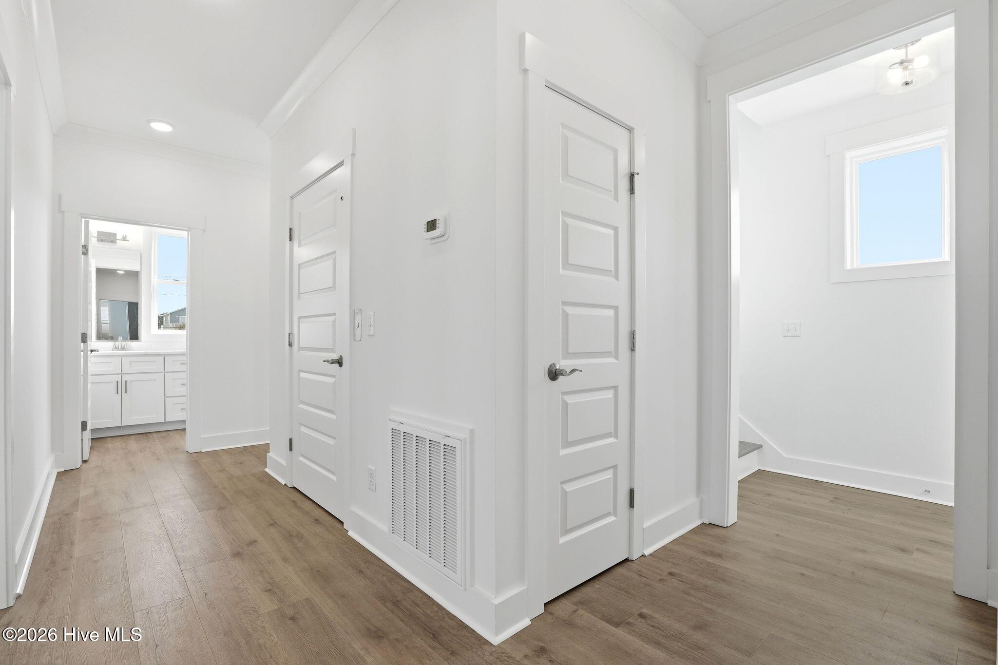 100558491 | Photo 47