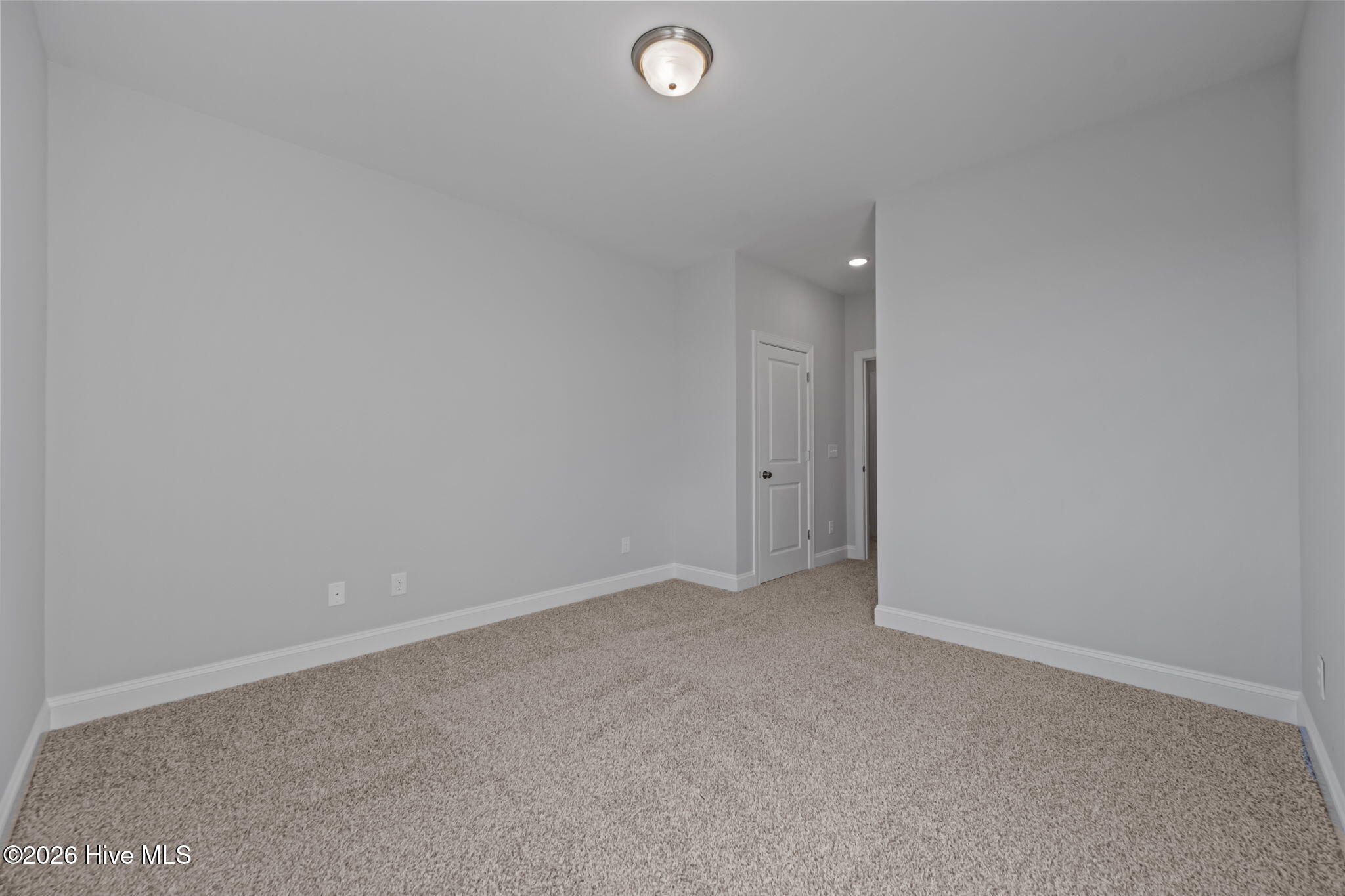 100566681 | Photo 49