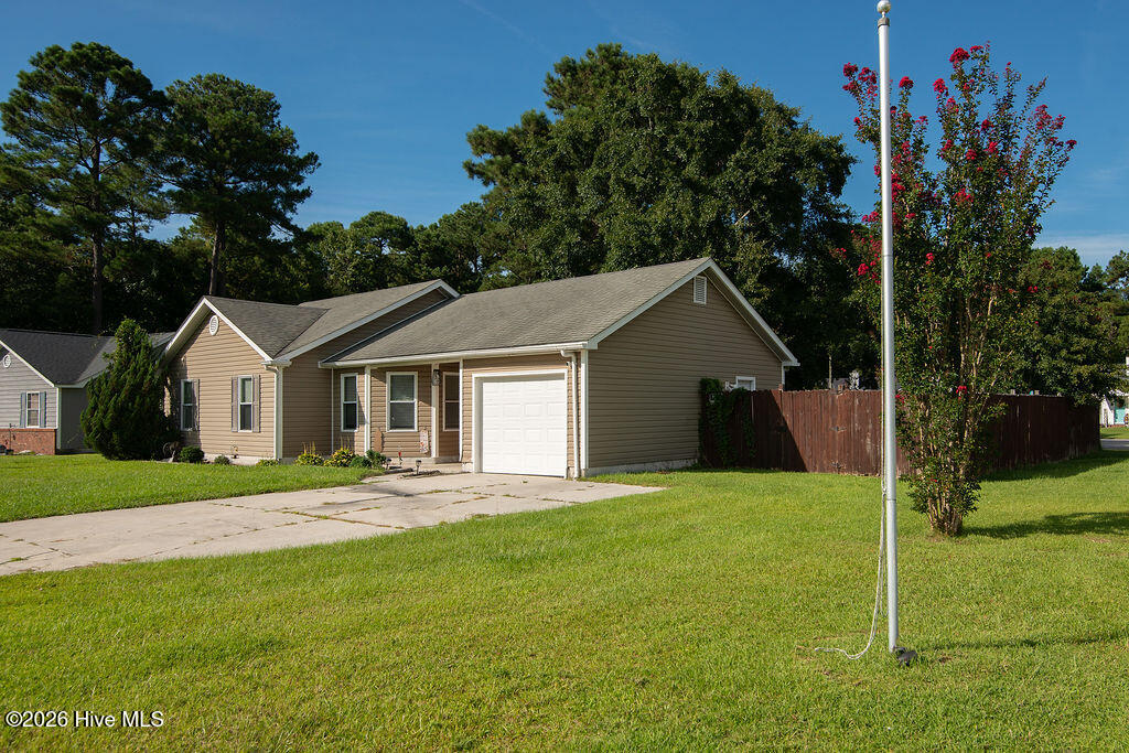 2624 Brookfield Drive — listing photograph 2