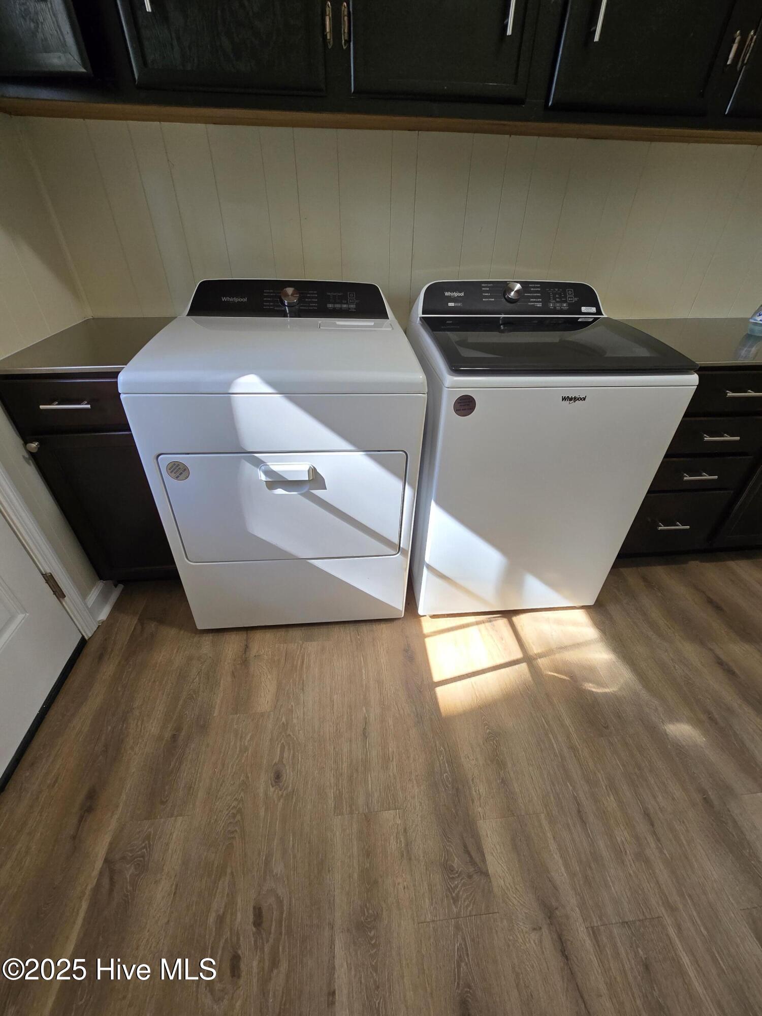 100540176 | Photo 14