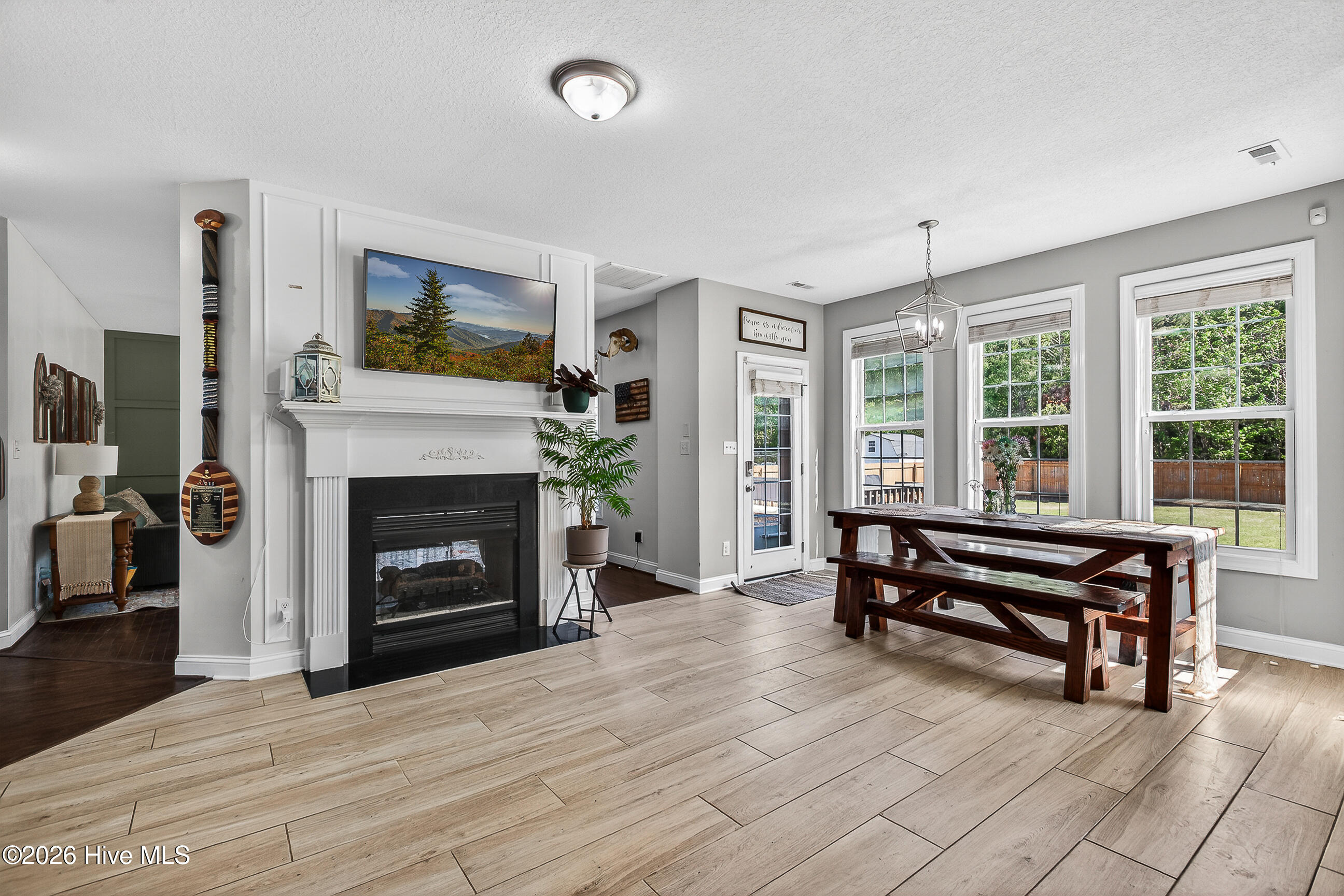 100568368 | Photo 14