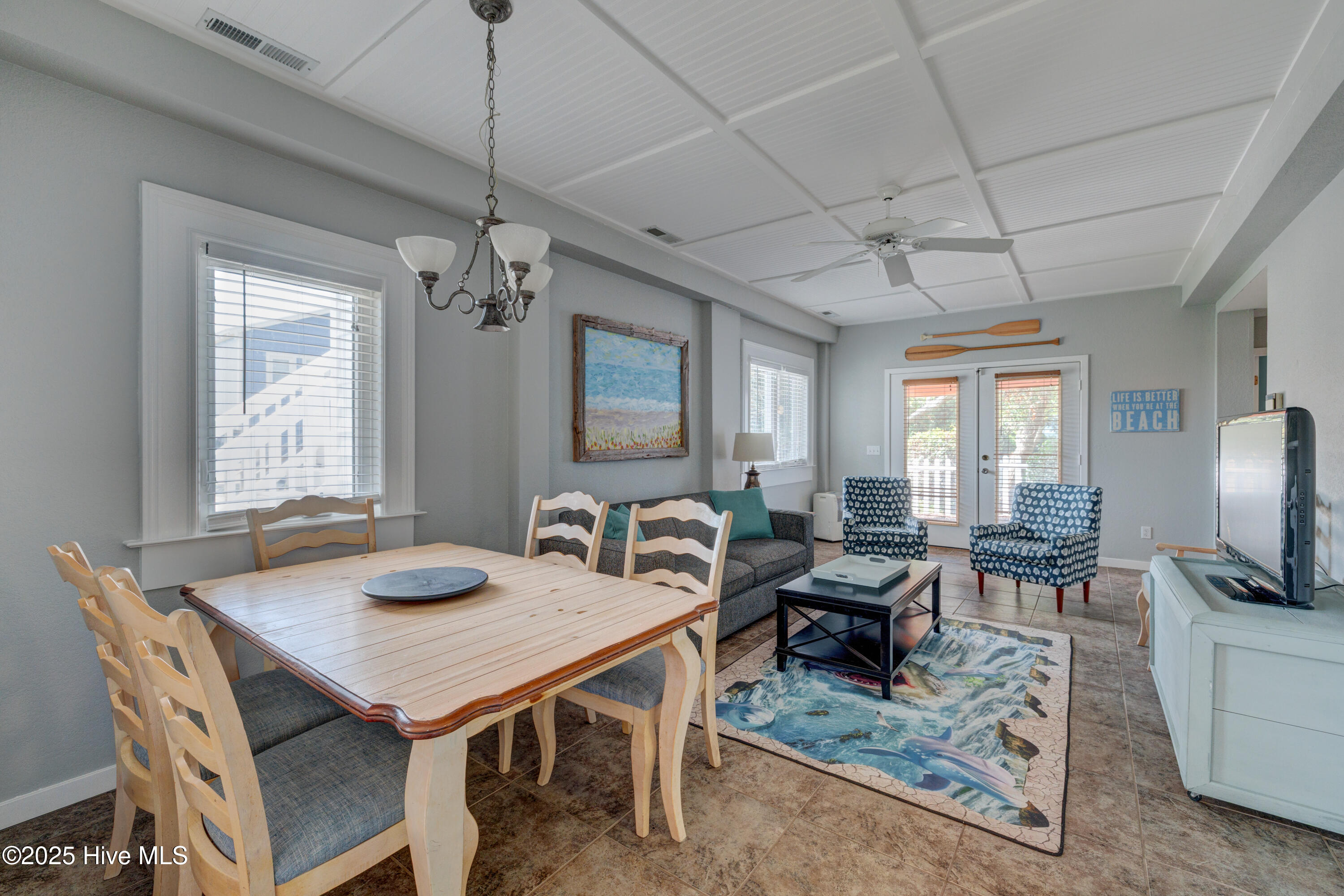 100515137 | Photo 32