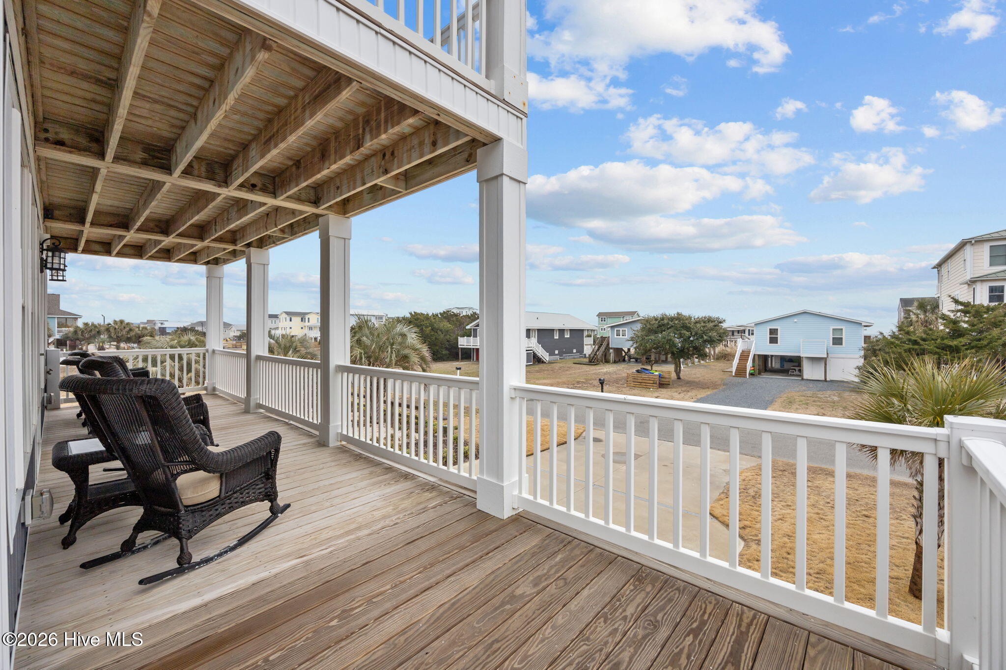 100553303 | Photo 18