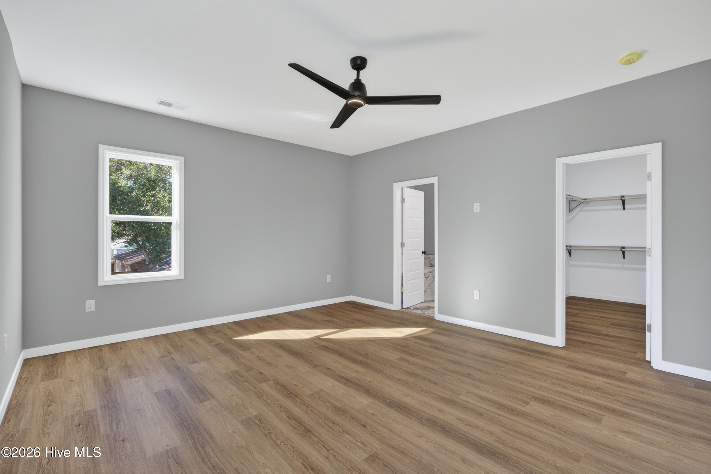 100550006 | Photo 30